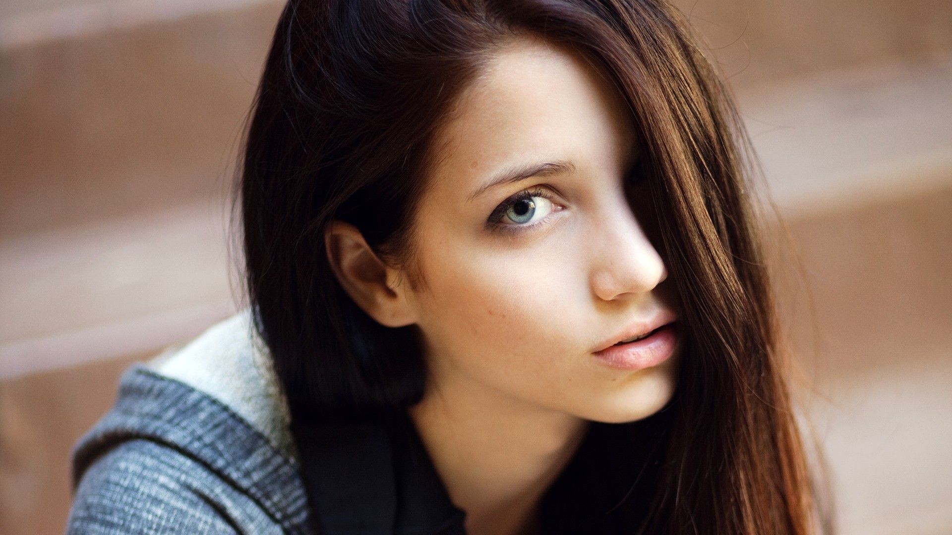 Emily Rudd Wallpapers