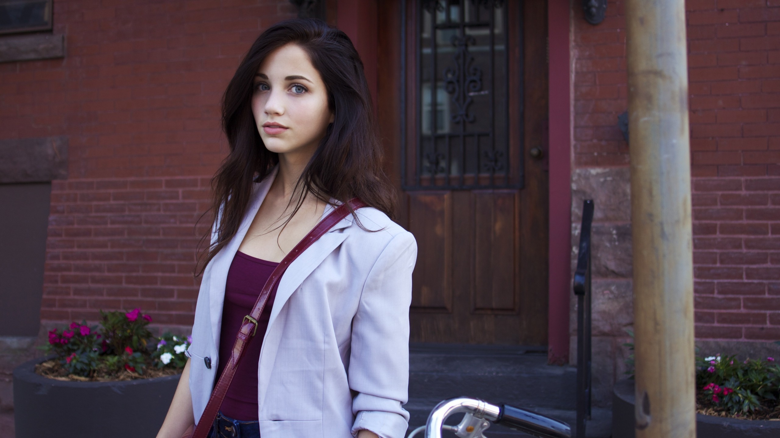 Emily Rudd Wallpapers