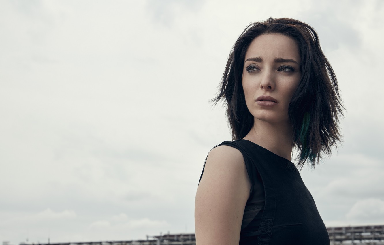 Emma Dumont 2019 Wallpapers