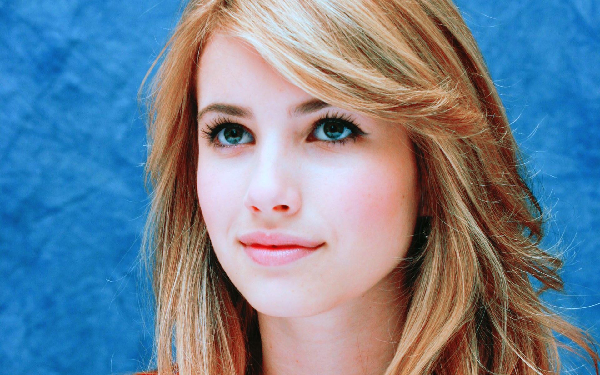 Emma Roberts 2018 Wallpapers