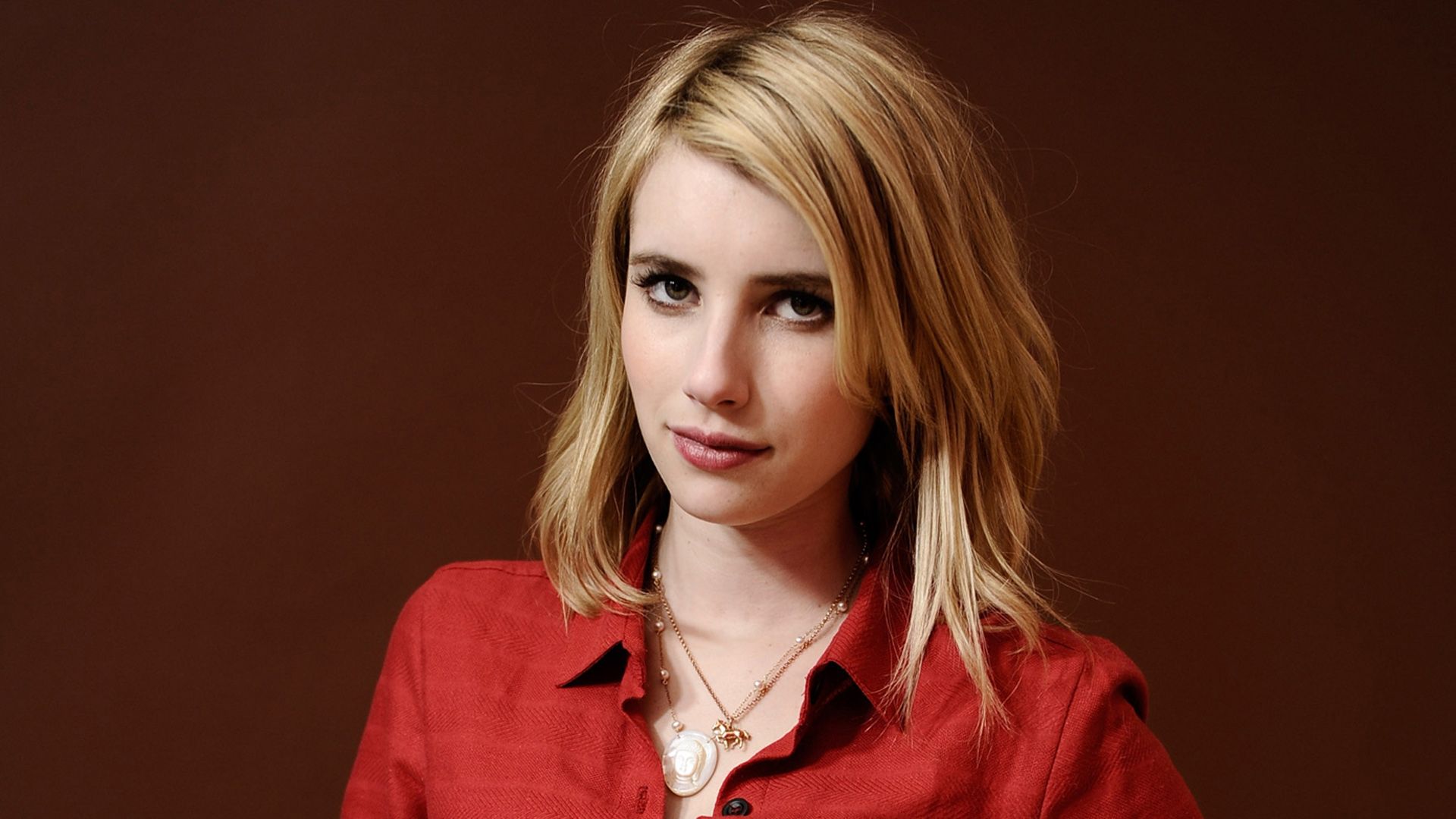 Emma Roberts 2018 Wallpapers