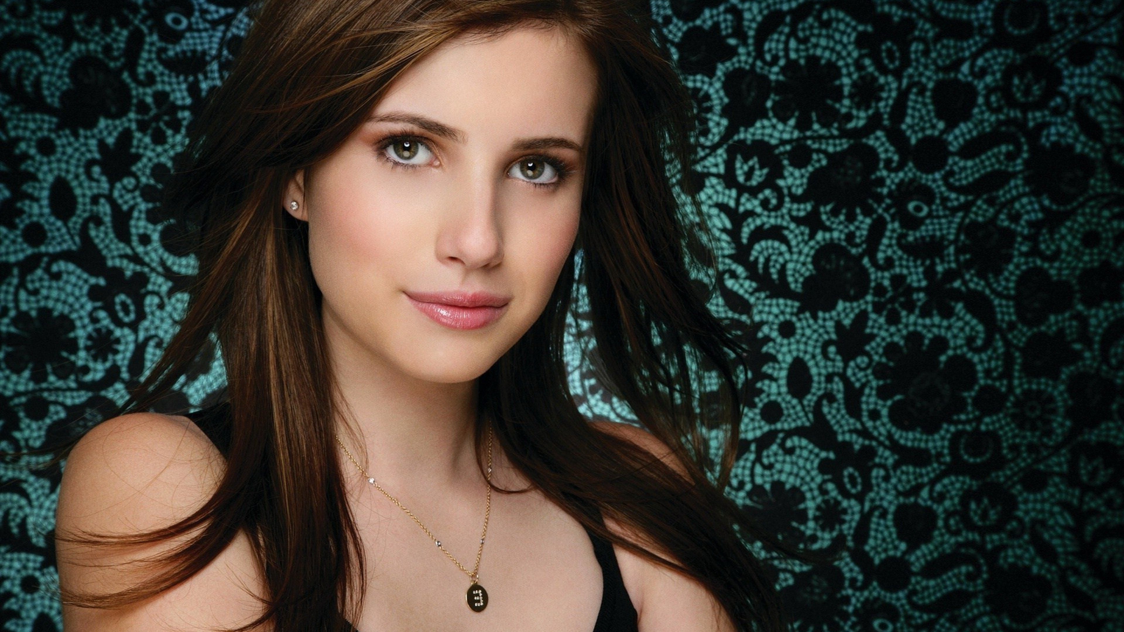 Emma Roberts 2018 Wallpapers