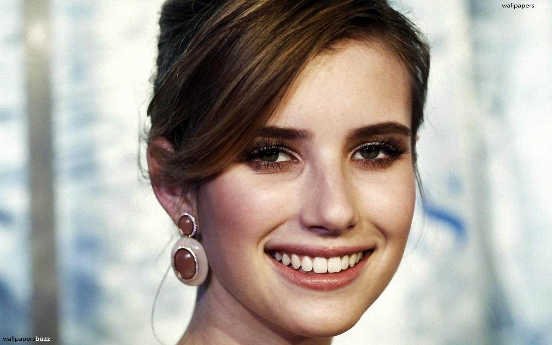 Emma Roberts Elle Wallpapers