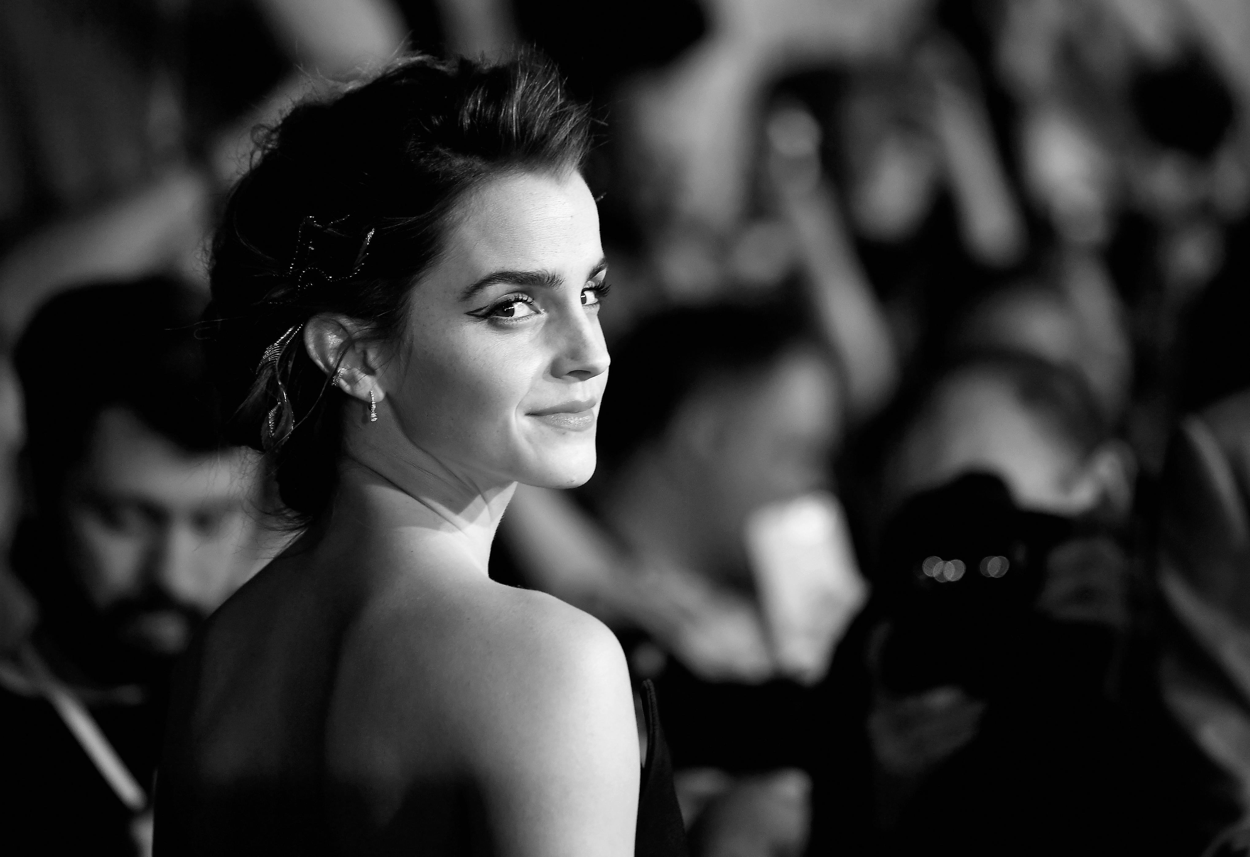 Emma Watson Monochrome 2017 Wallpapers