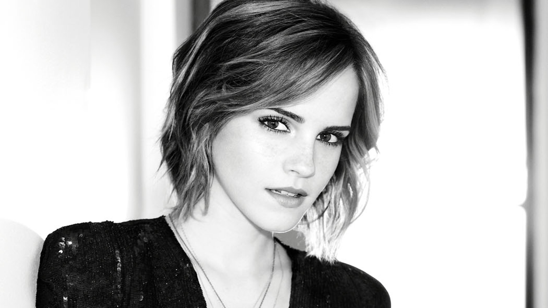 Emma Watson Monochrome 2017 Wallpapers