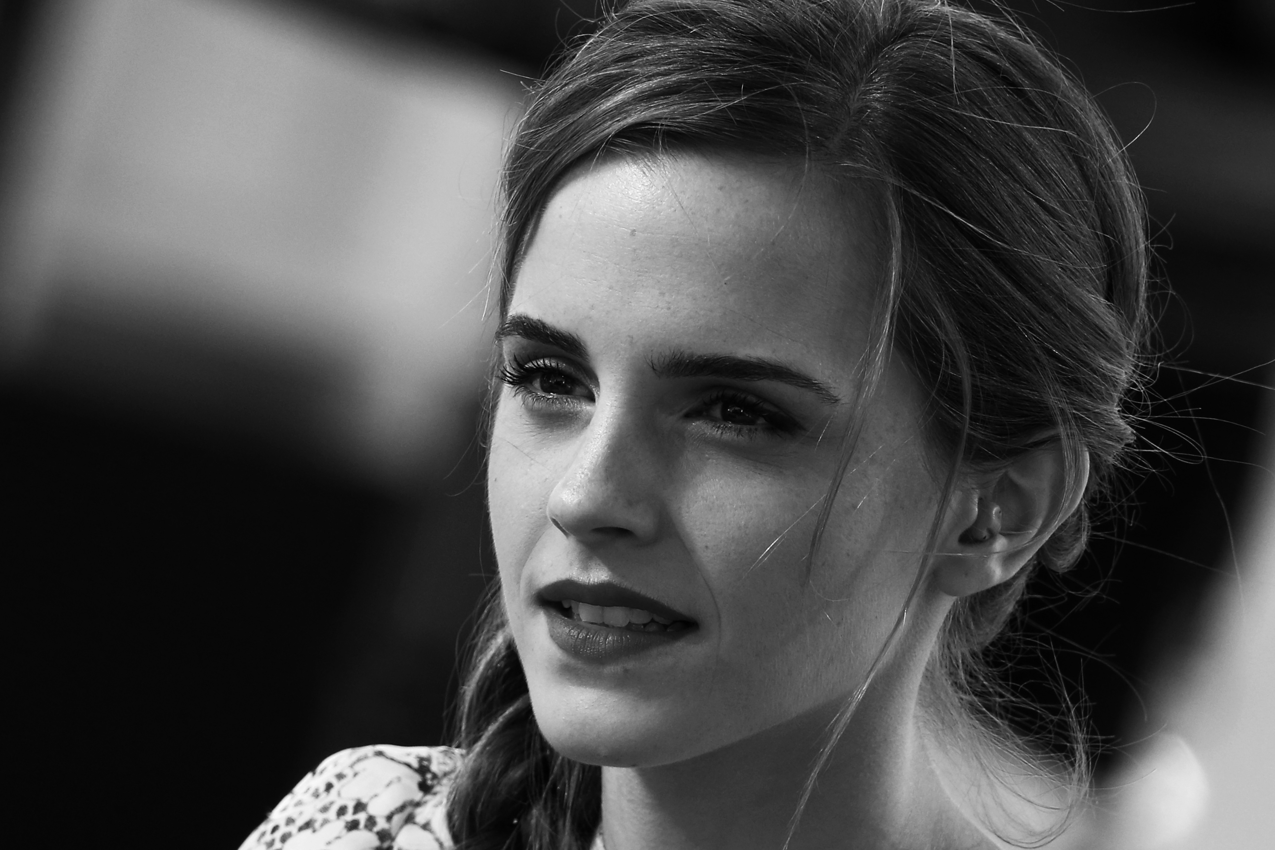 Emma Watson Monochrome Wallpapers