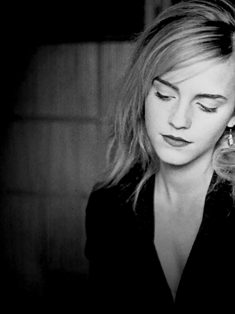 Emma Watson Monochrome Wallpapers