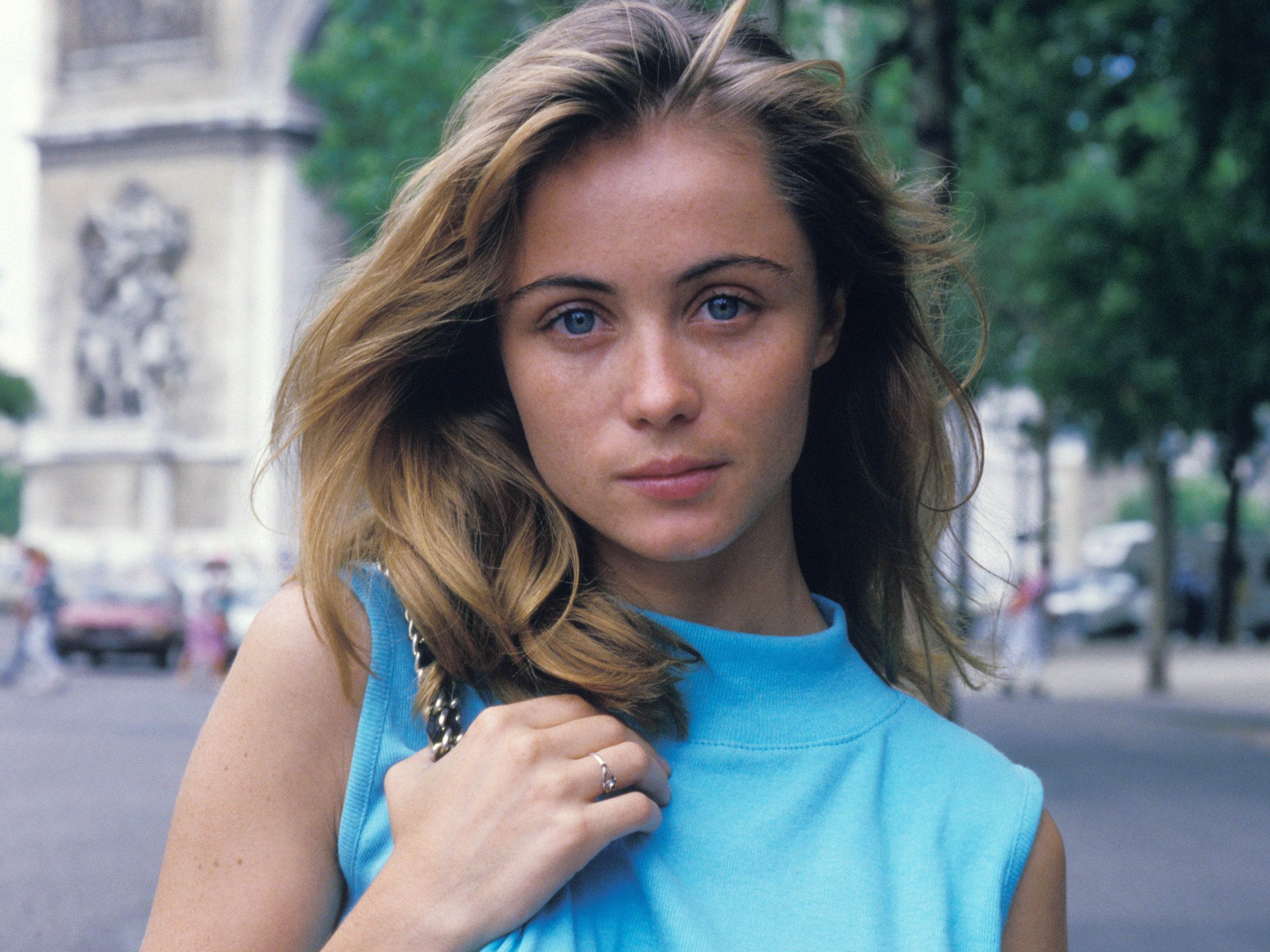 Emmanuelle Beart Wallpapers