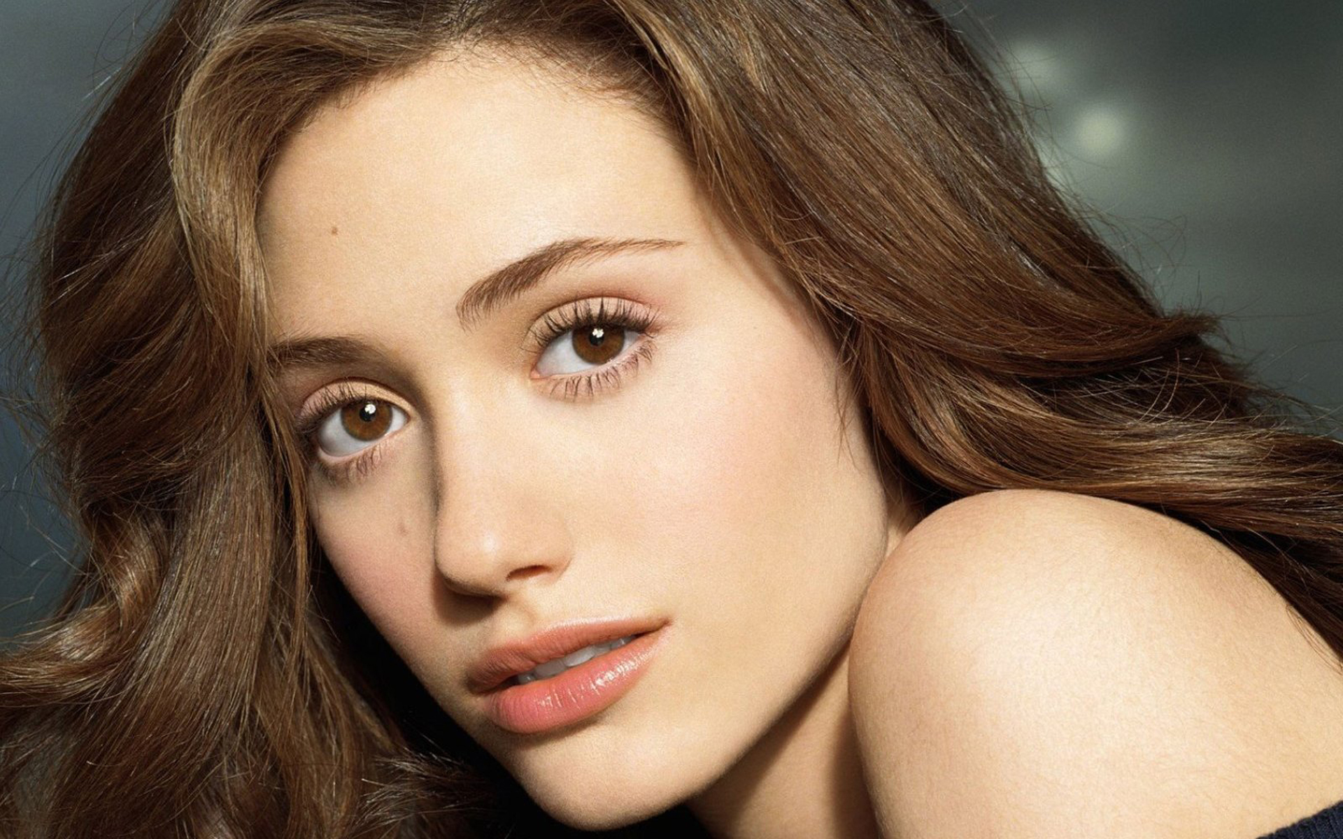 Emmy Rossum Wallpapers