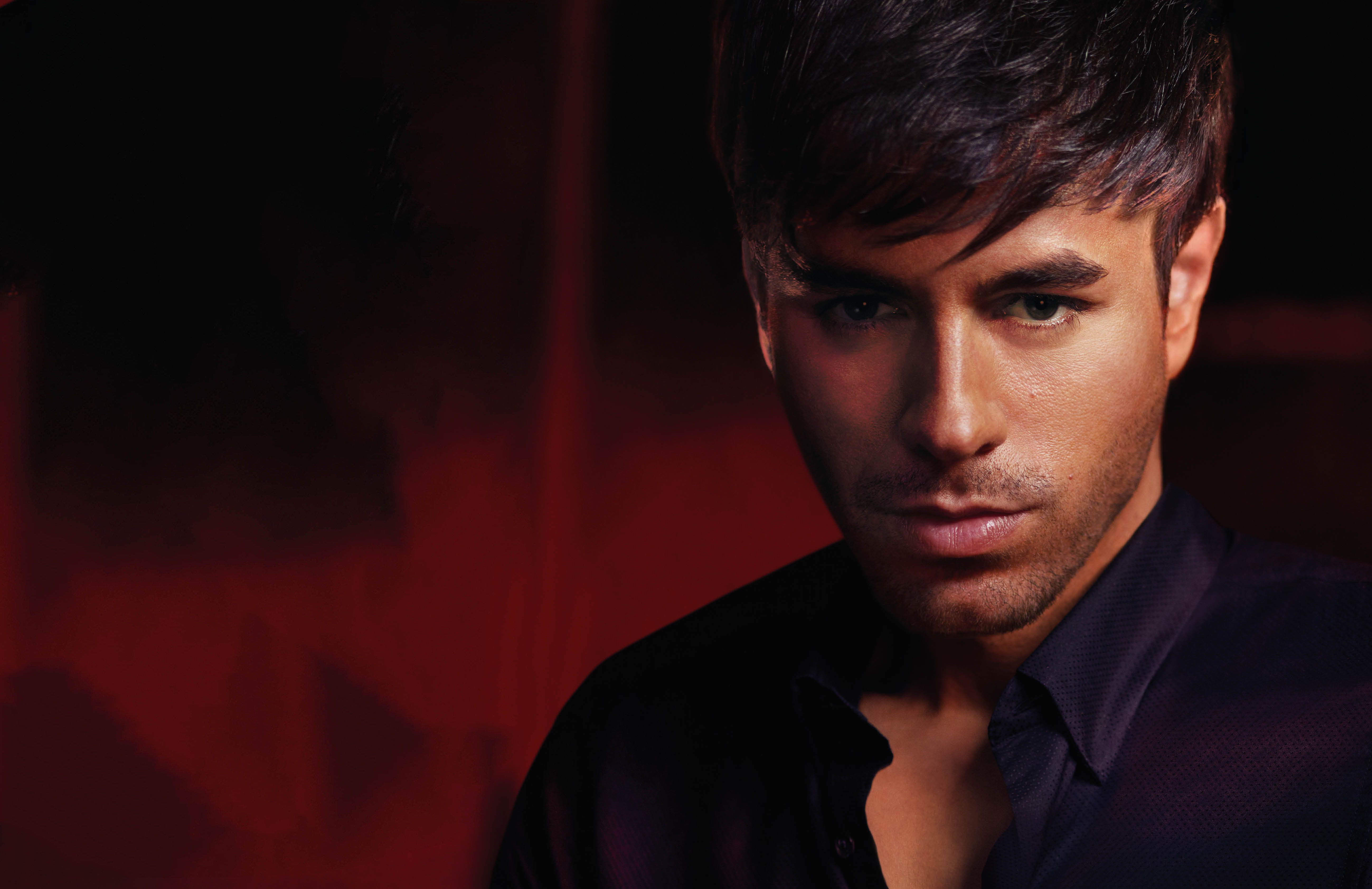 Enrique Iglesias Wallpapers