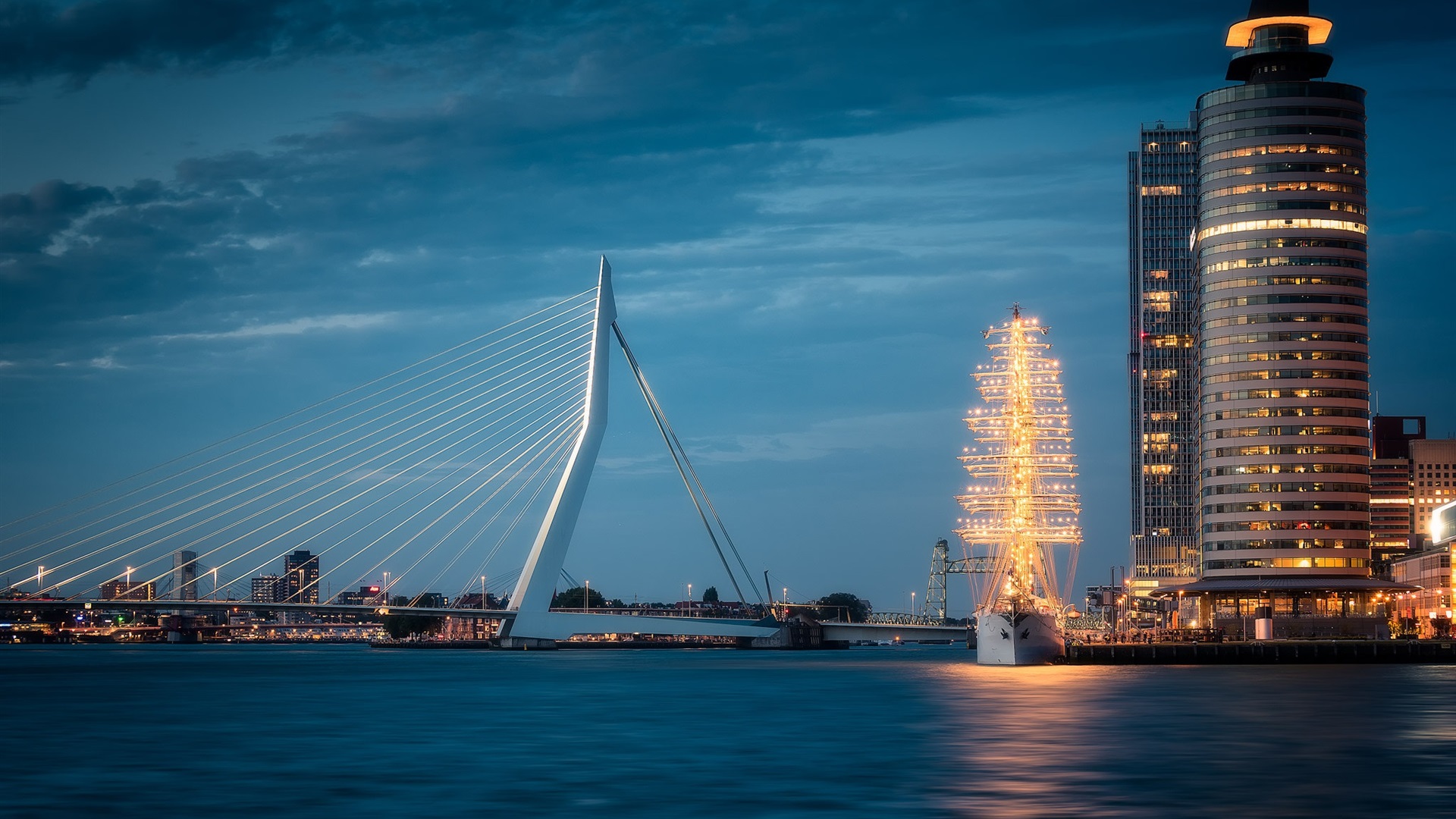 Erasmus Bridge Wallpapers