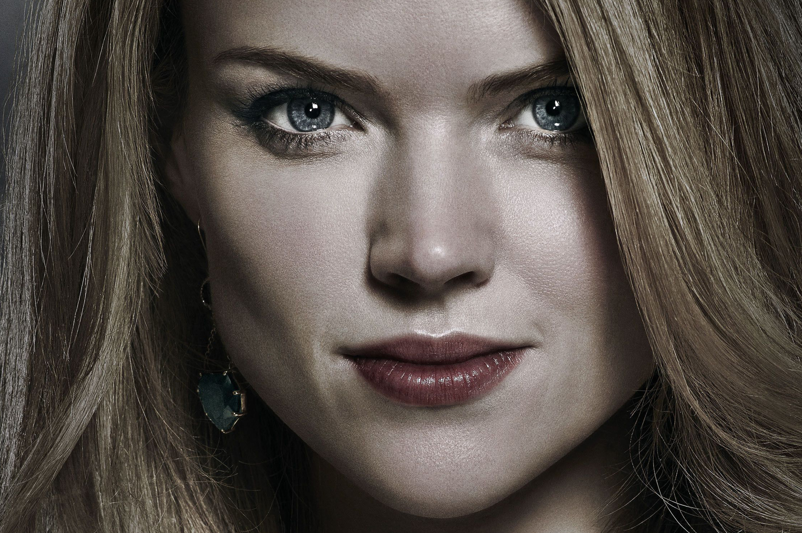 Erin Richards As Barbara Kean In Gotham Wallpapers