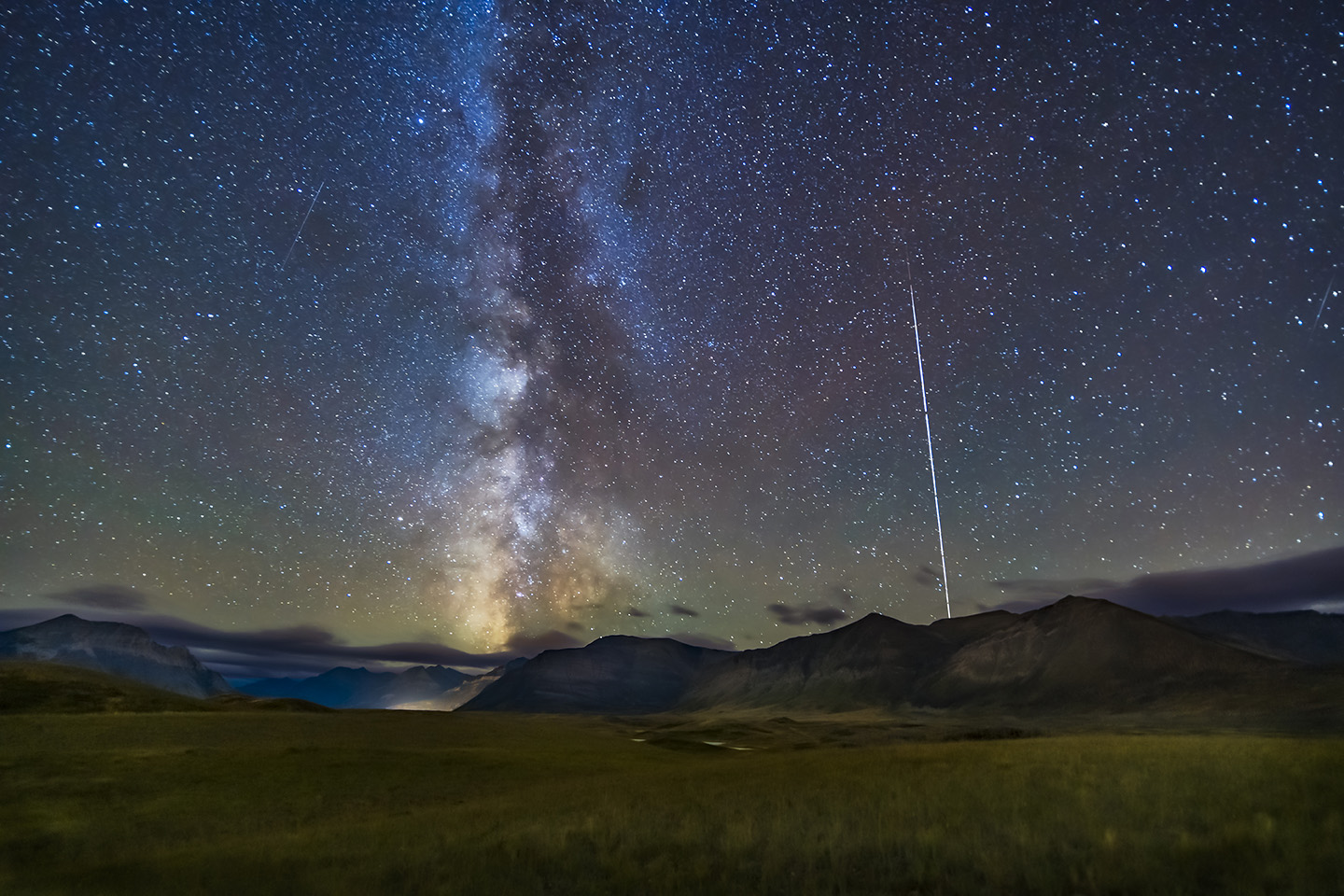 Erupting Volcano With Milky Way As A Back Drop Wallpapers