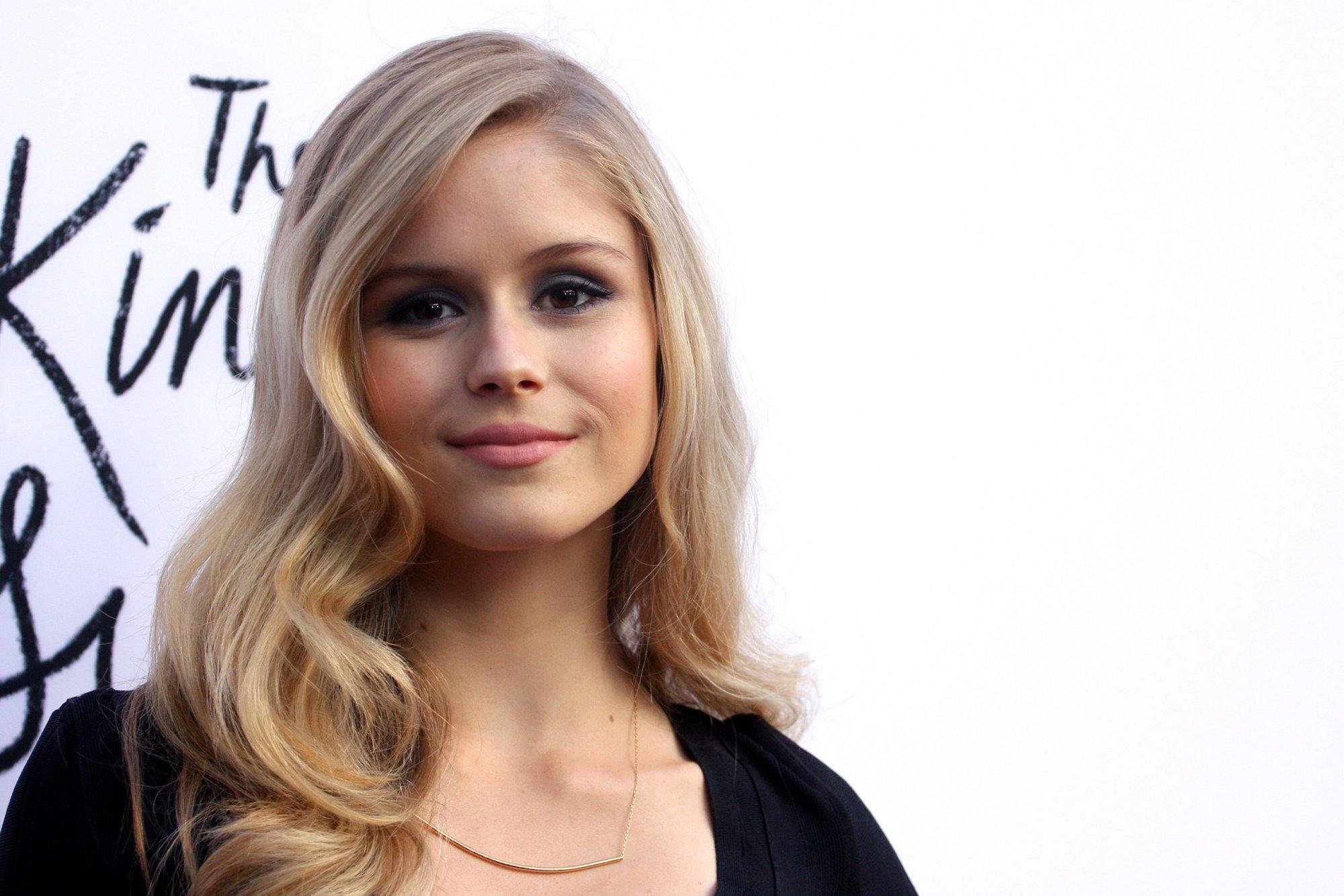 Face of Erin Moriarty Wallpapers