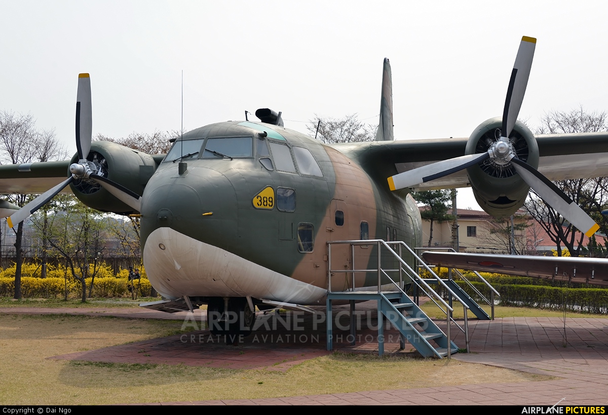 Fairchild C-123 Provider Wallpapers