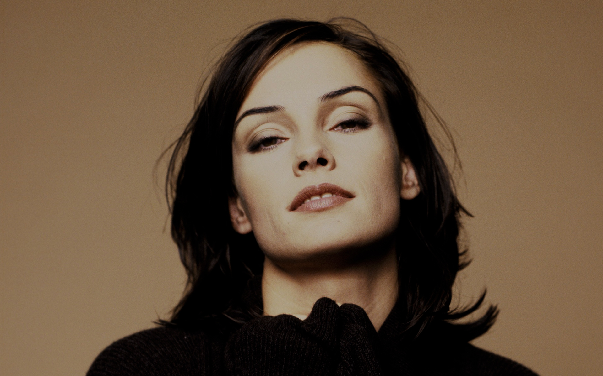 Famke Janssen Wallpapers