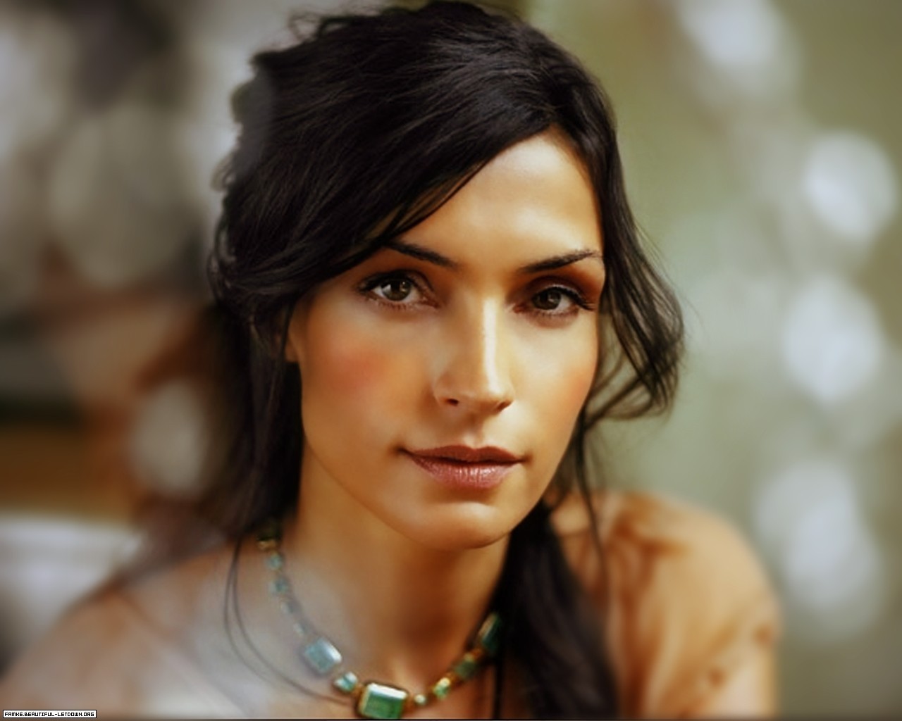 Famke Janssen Wallpapers