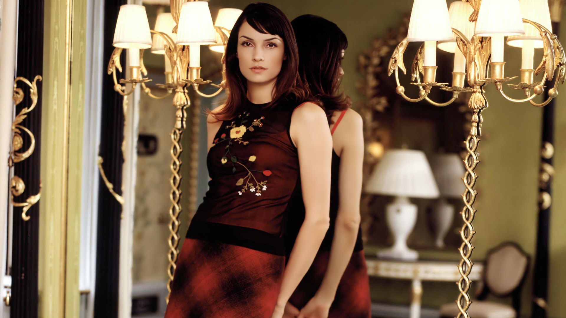 Famke Janssen Wallpapers