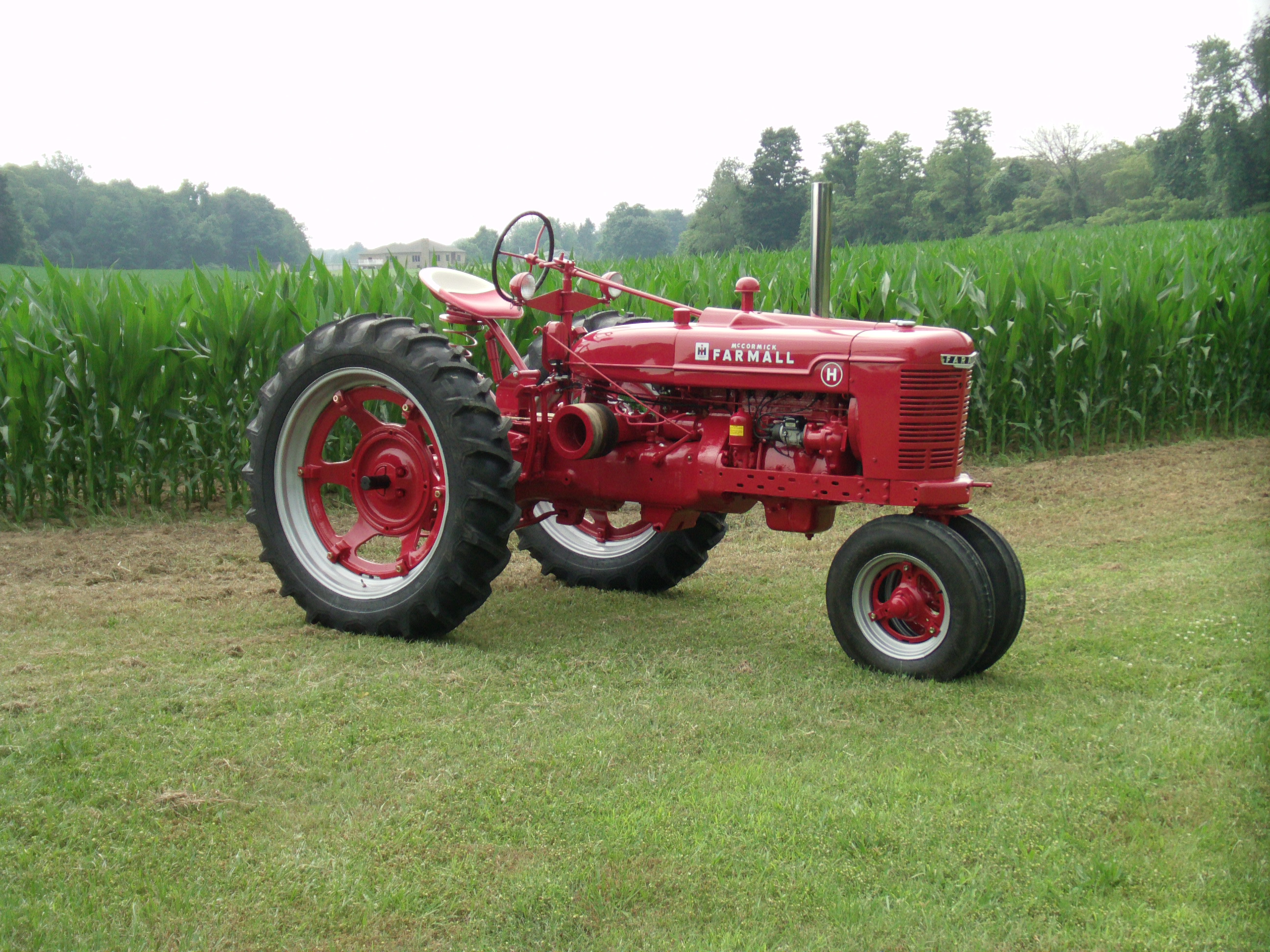 Farmall Tractor Wallpapers