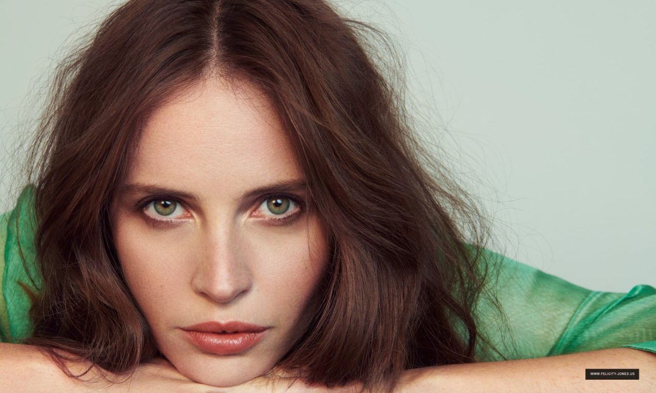 Felicity Jones 2019 Magazine Wallpapers