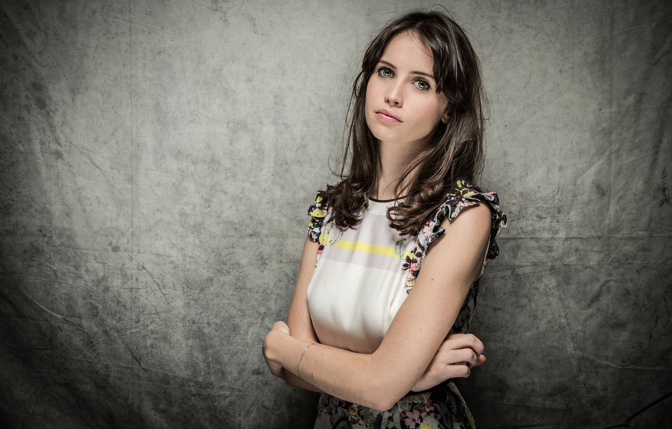 Felicity Jones Portrait Wallpapers