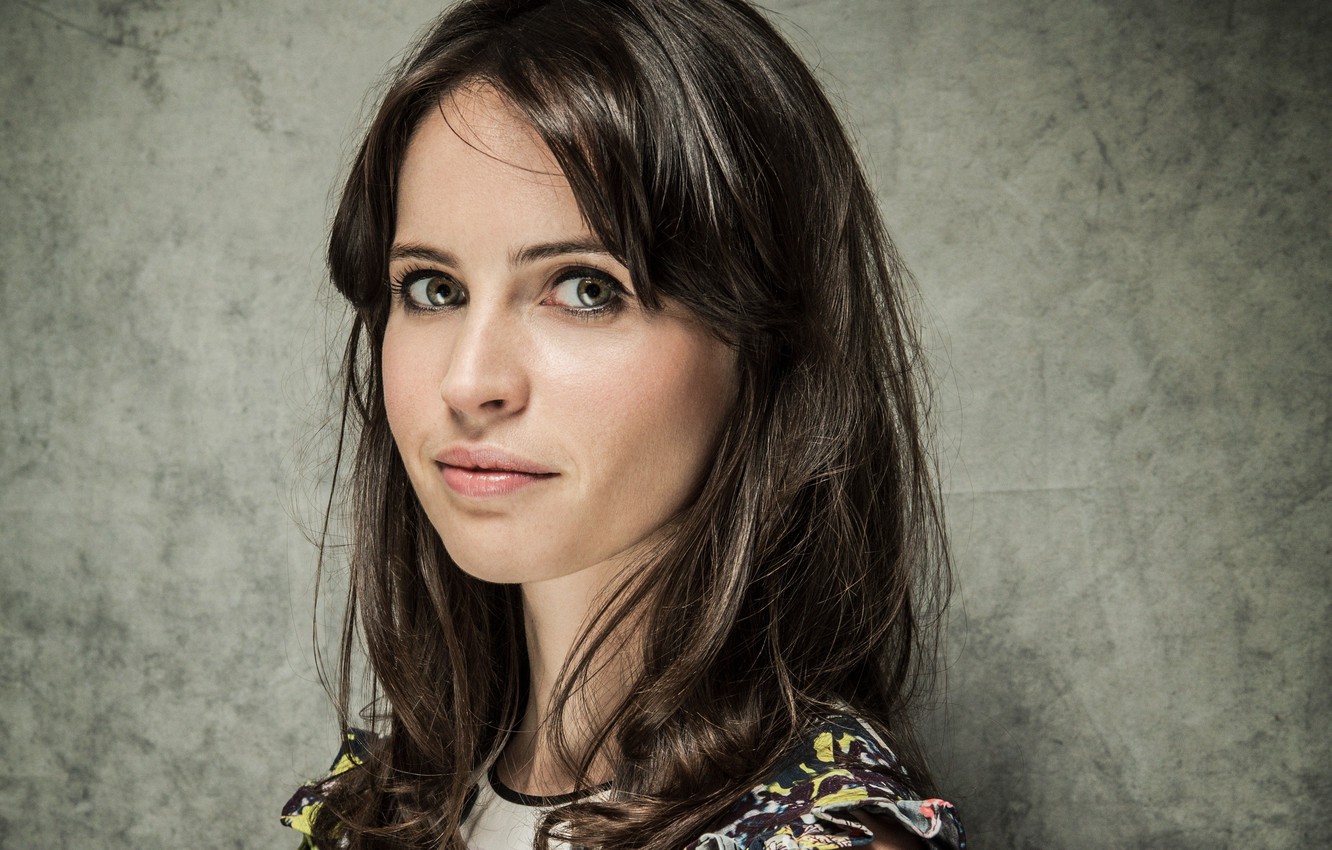 Felicity Jones Wallpapers