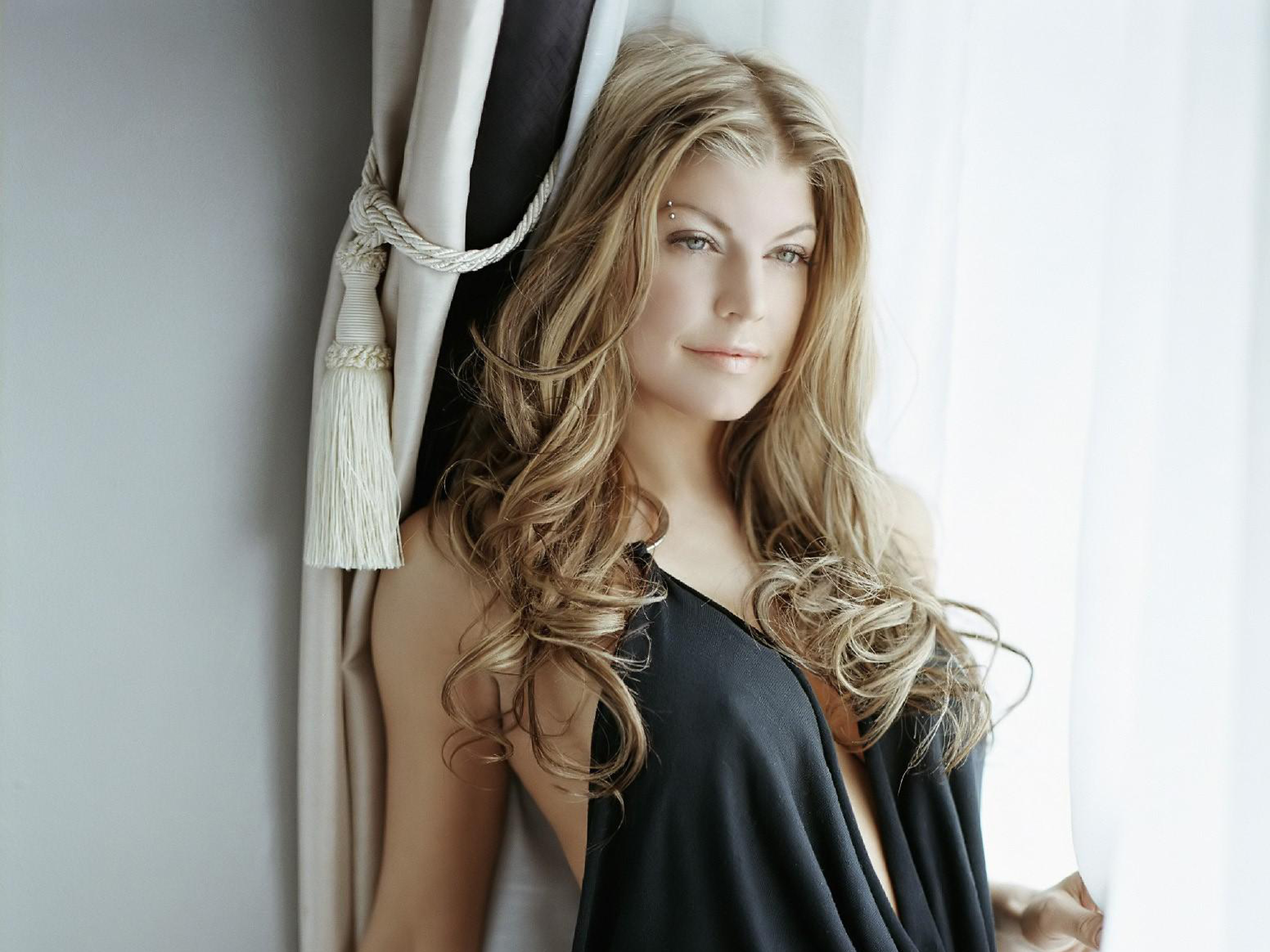 Fergie Wallpapers