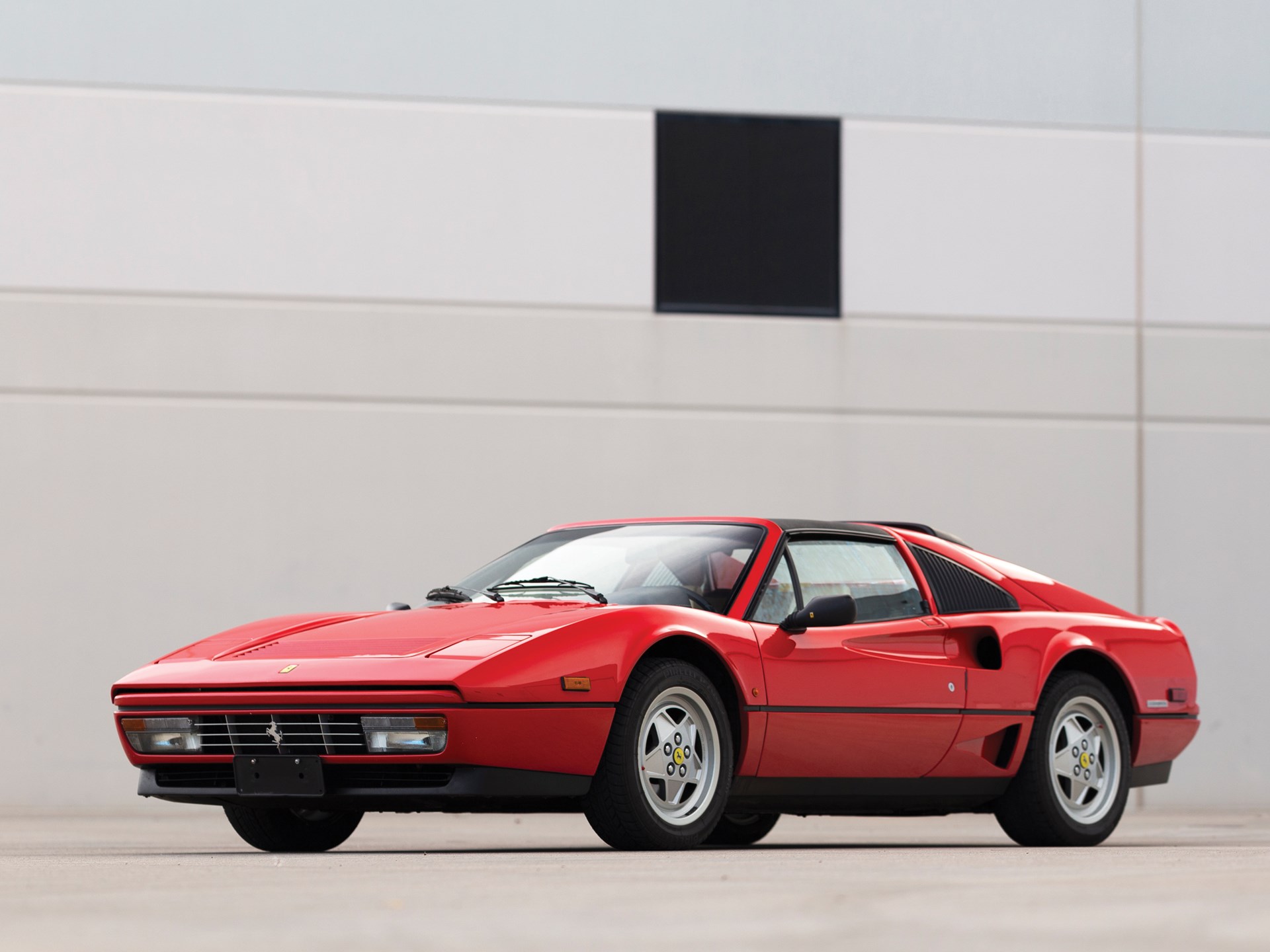 Ferrari 208 Gts Turbo Wallpapers