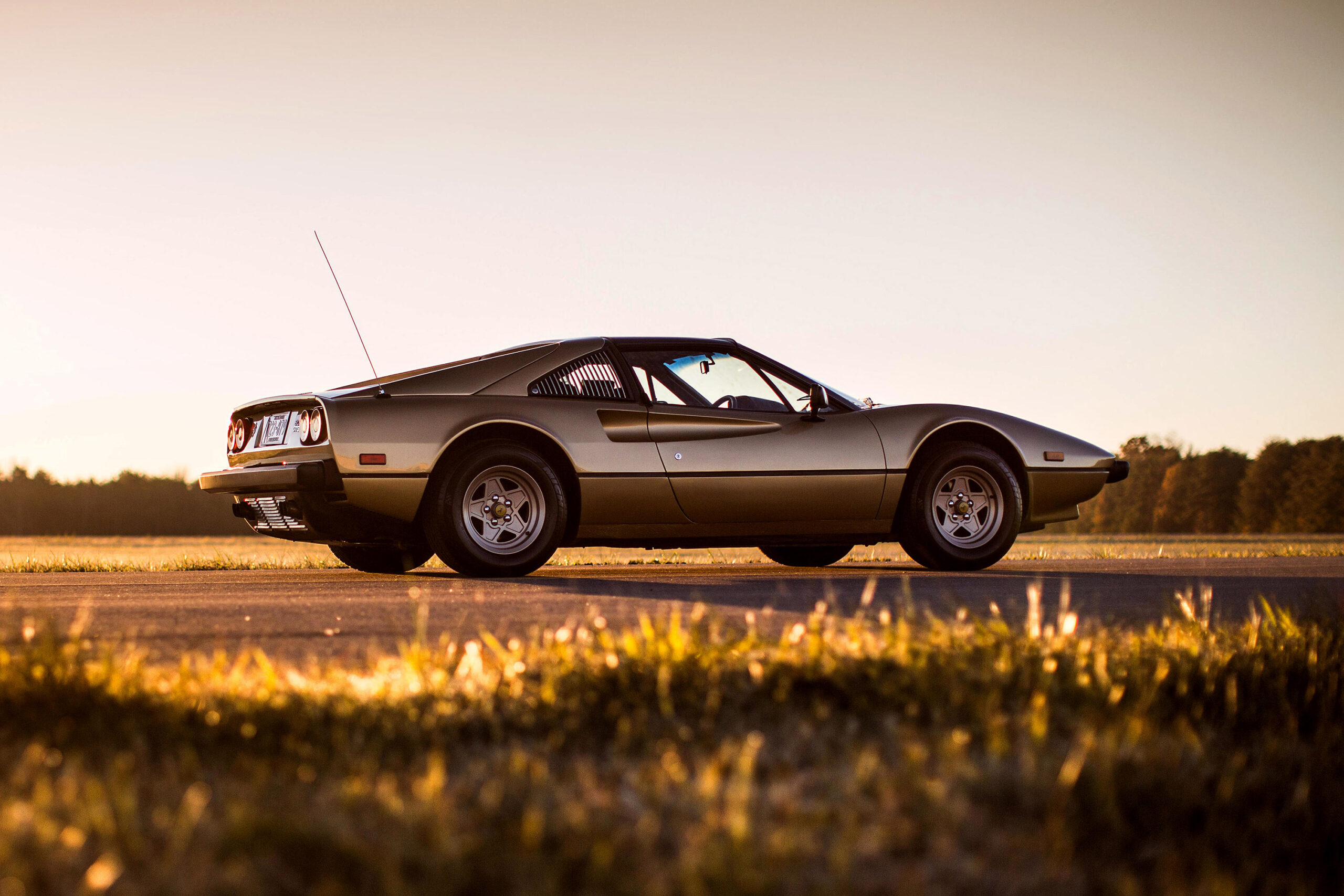 Ferrari 308 Wallpapers