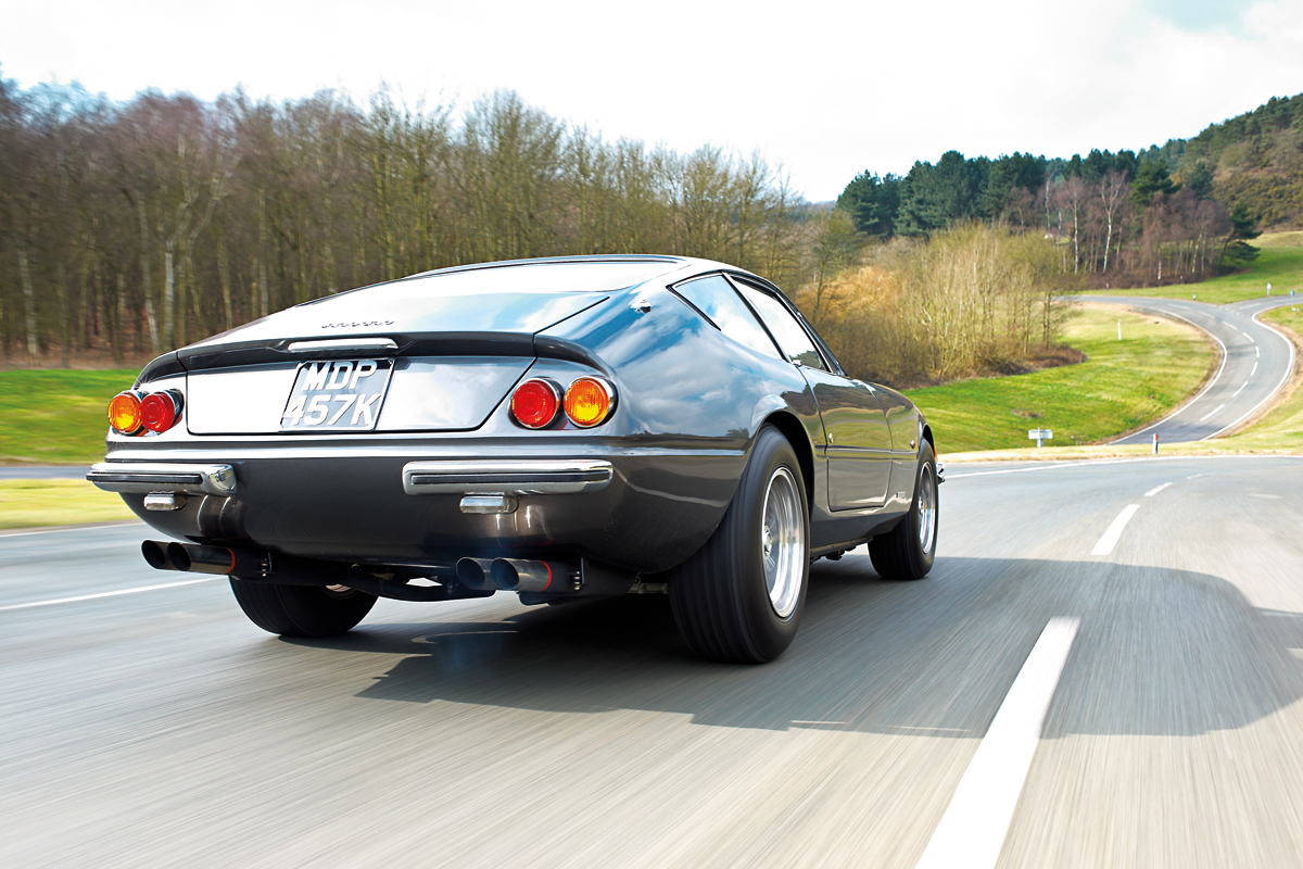 Ferrari 365 Gtb/4 Daytona Wallpapers