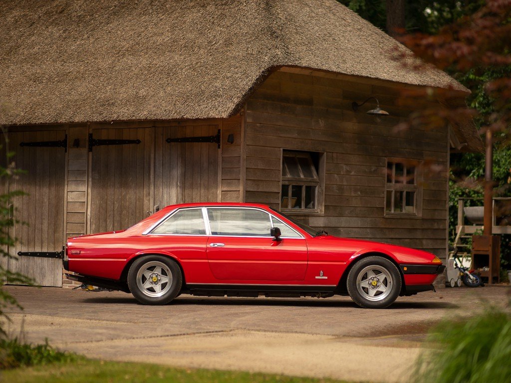 Ferrari 400 I Wallpapers