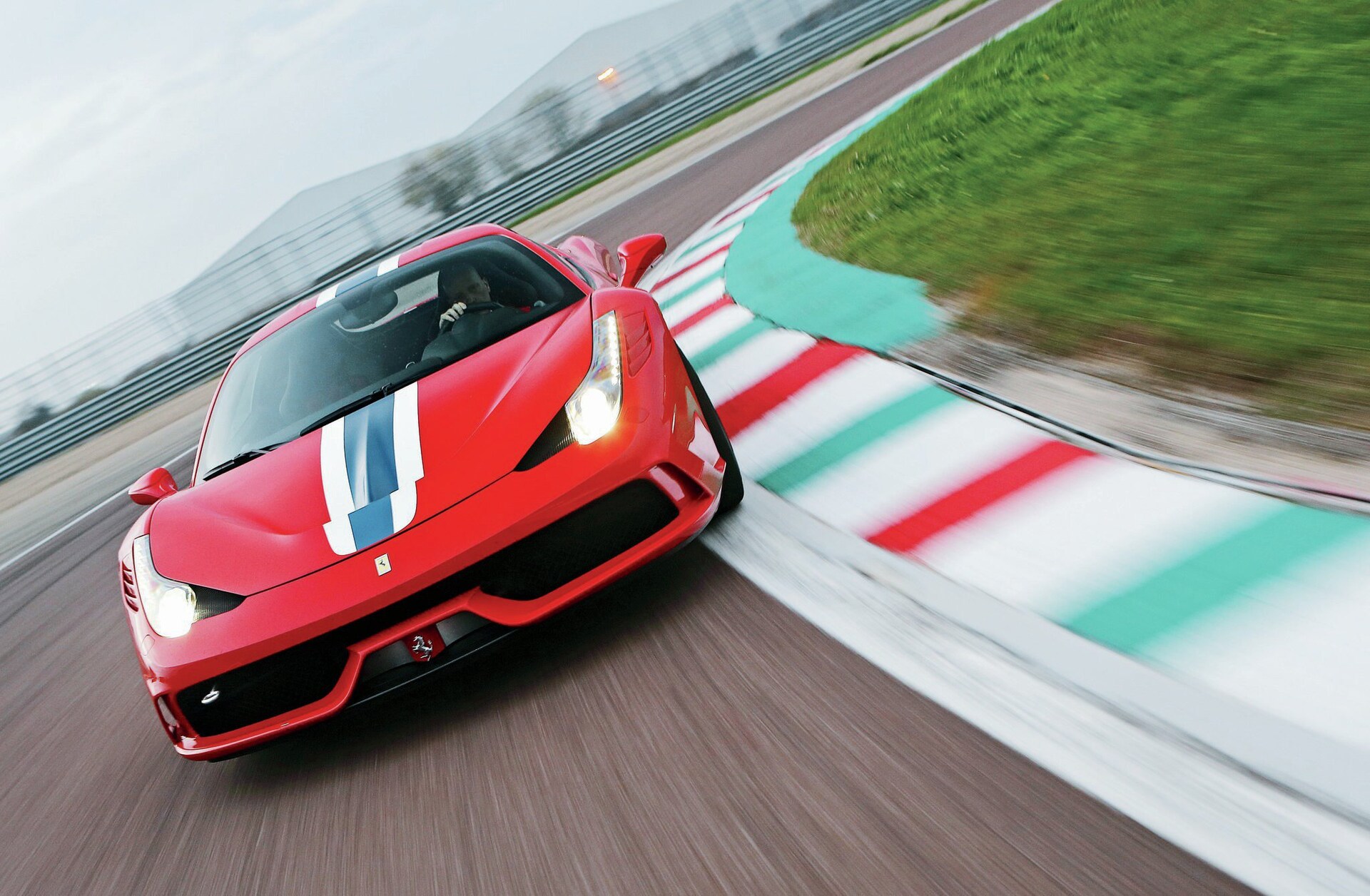 Ferrari 458 Speciale A Wallpapers