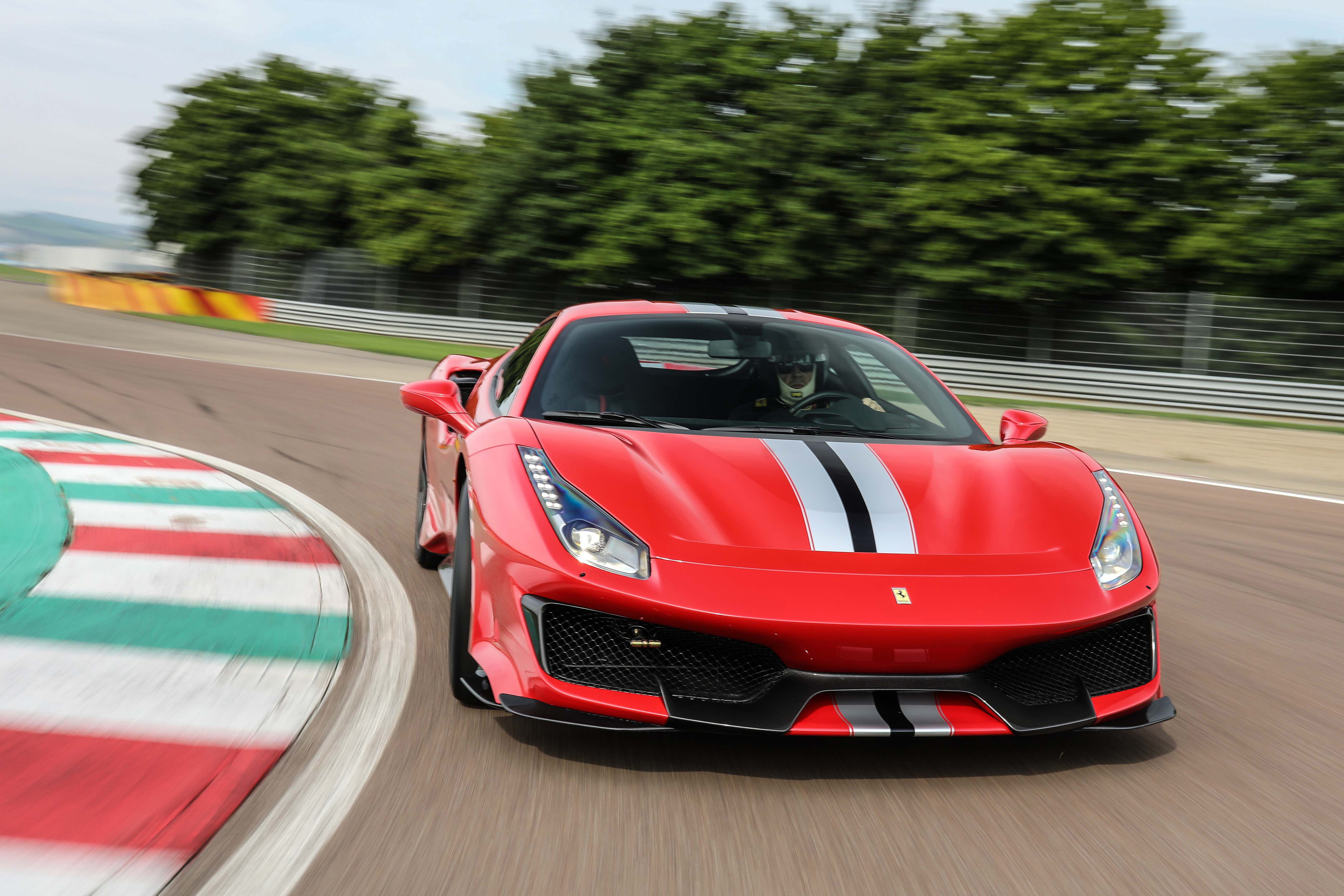 Ferrari 488 Pista Wallpapers