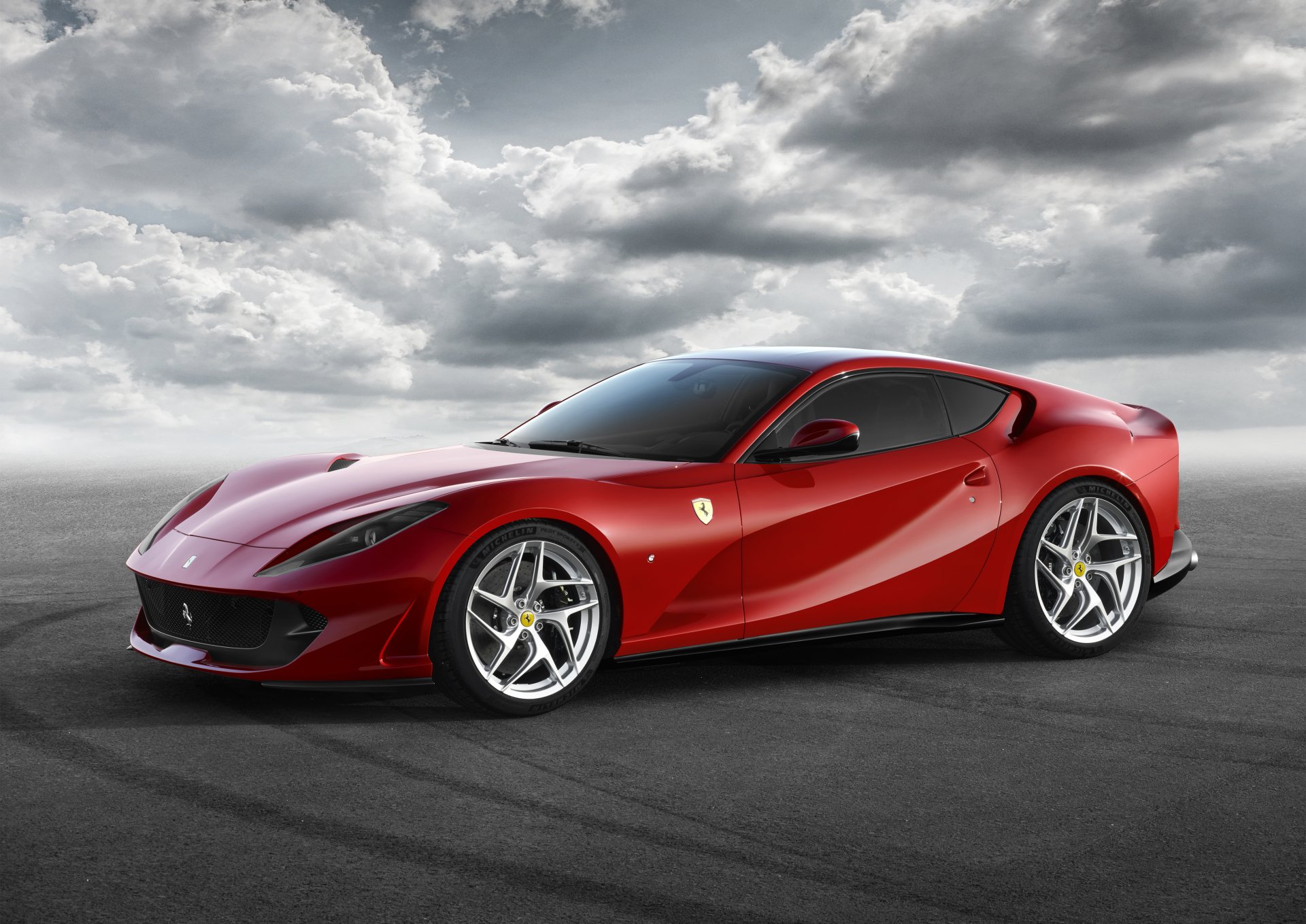 Ferrari 812 Superfast Wallpapers