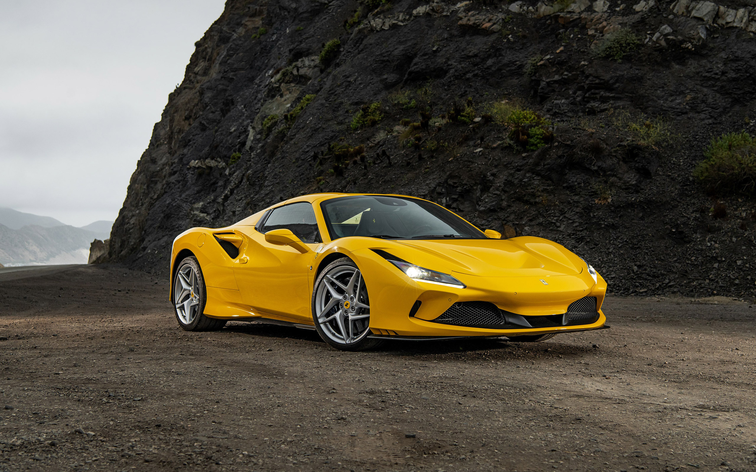 Ferrari F8 Spider Wallpapers