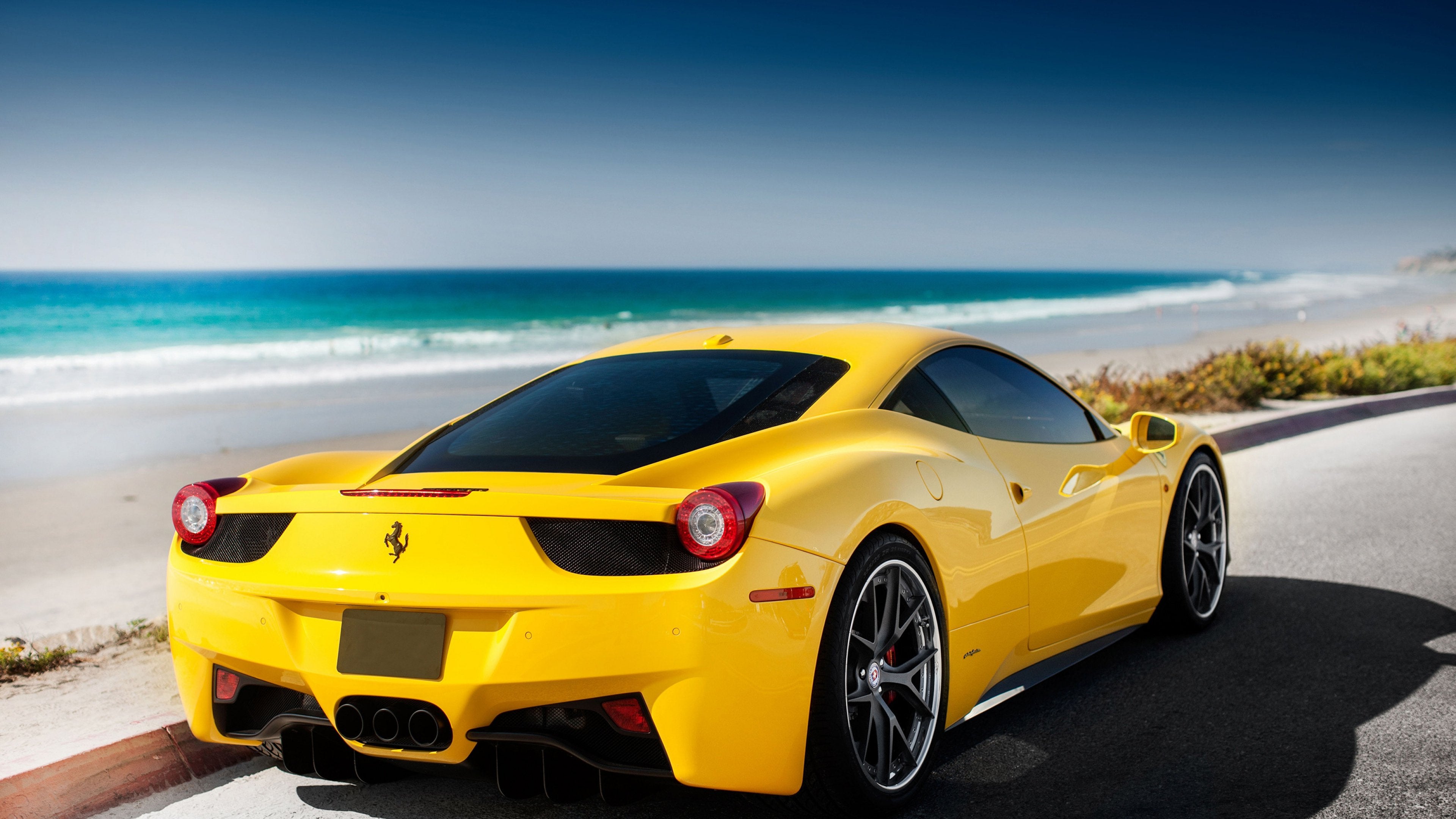 Ferrari Italia Wallpapers