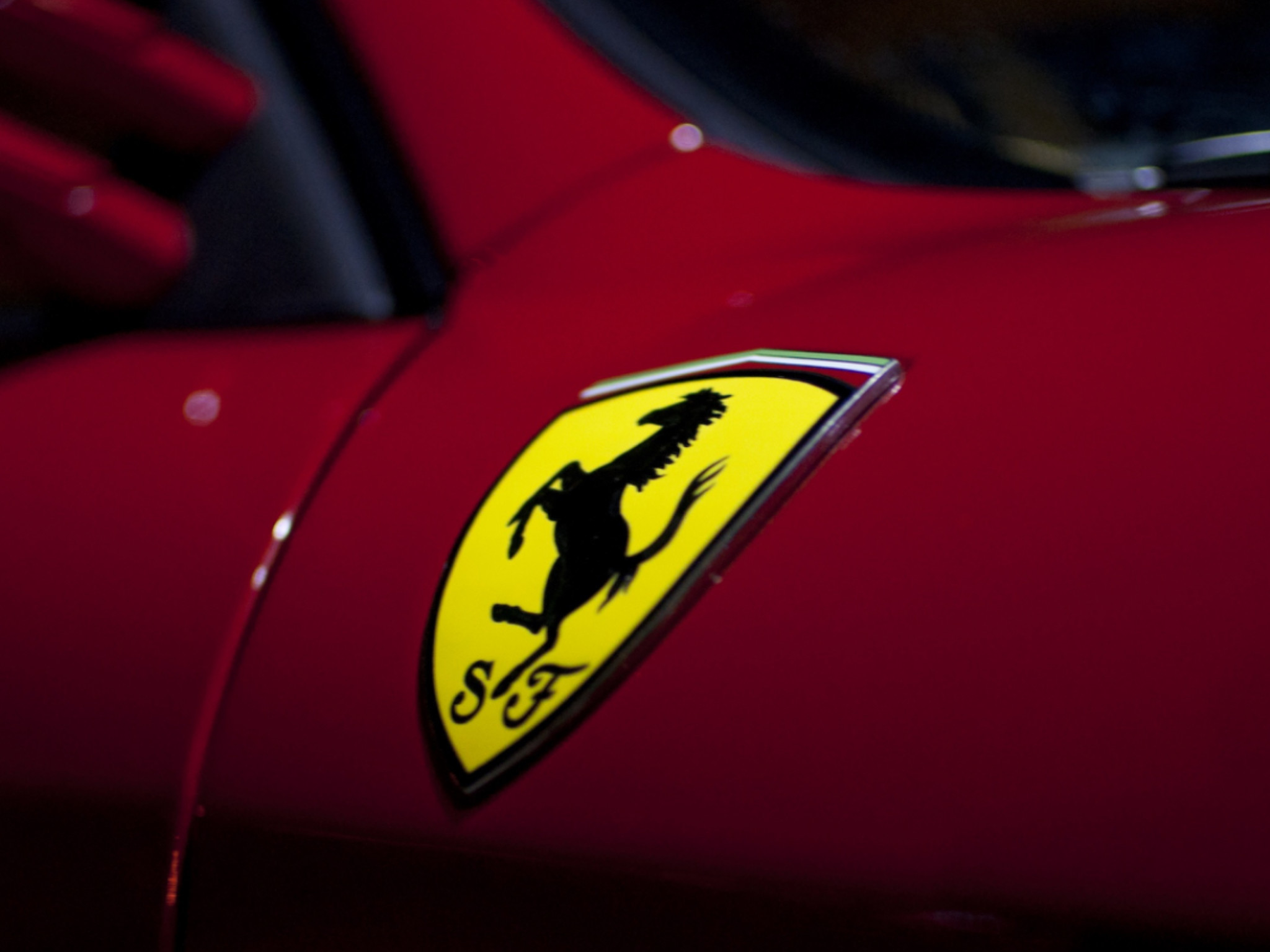 Ferrari Logo Iphone Wallpapers