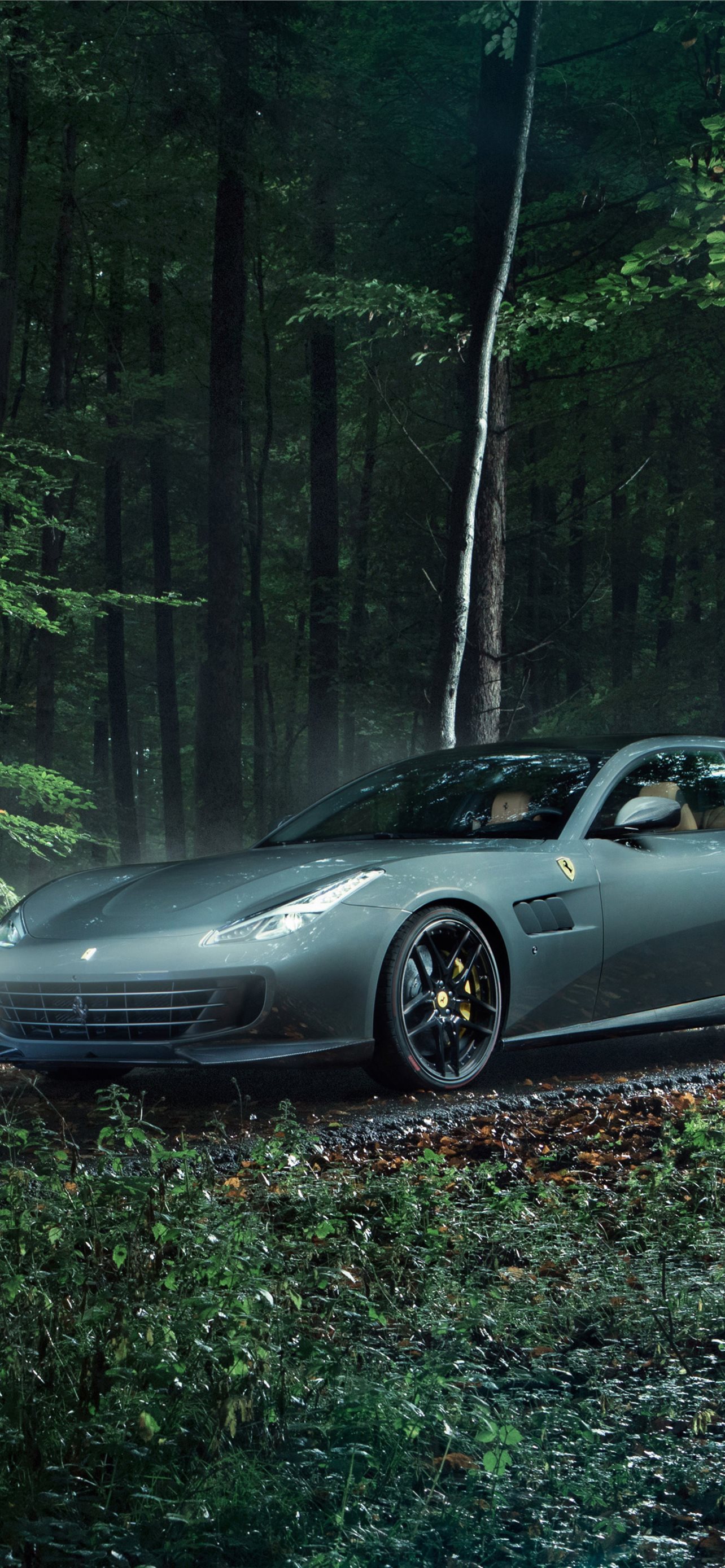 Ferrari Lusso Wallpapers