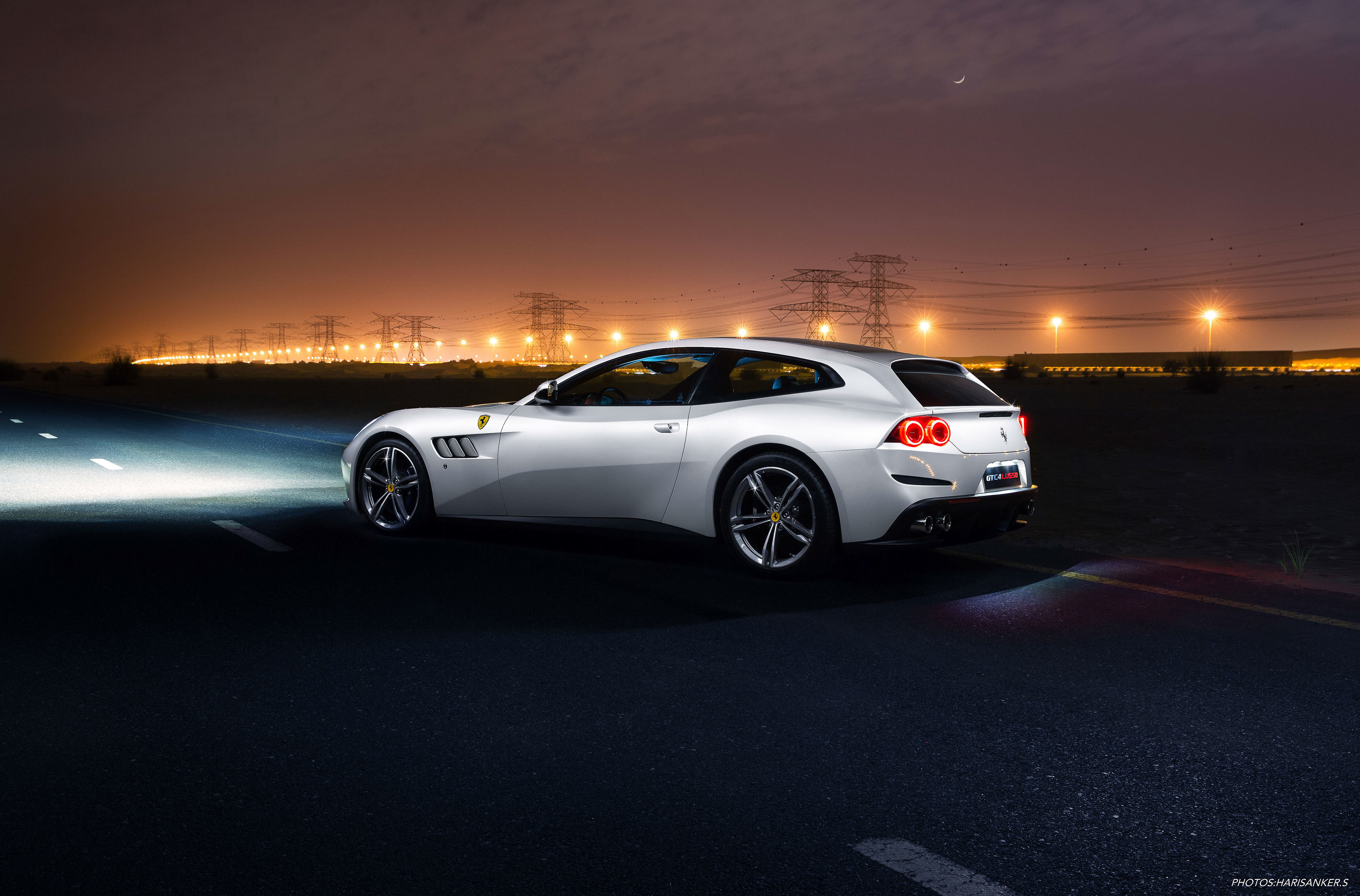 Ferrari Lusso Wallpapers