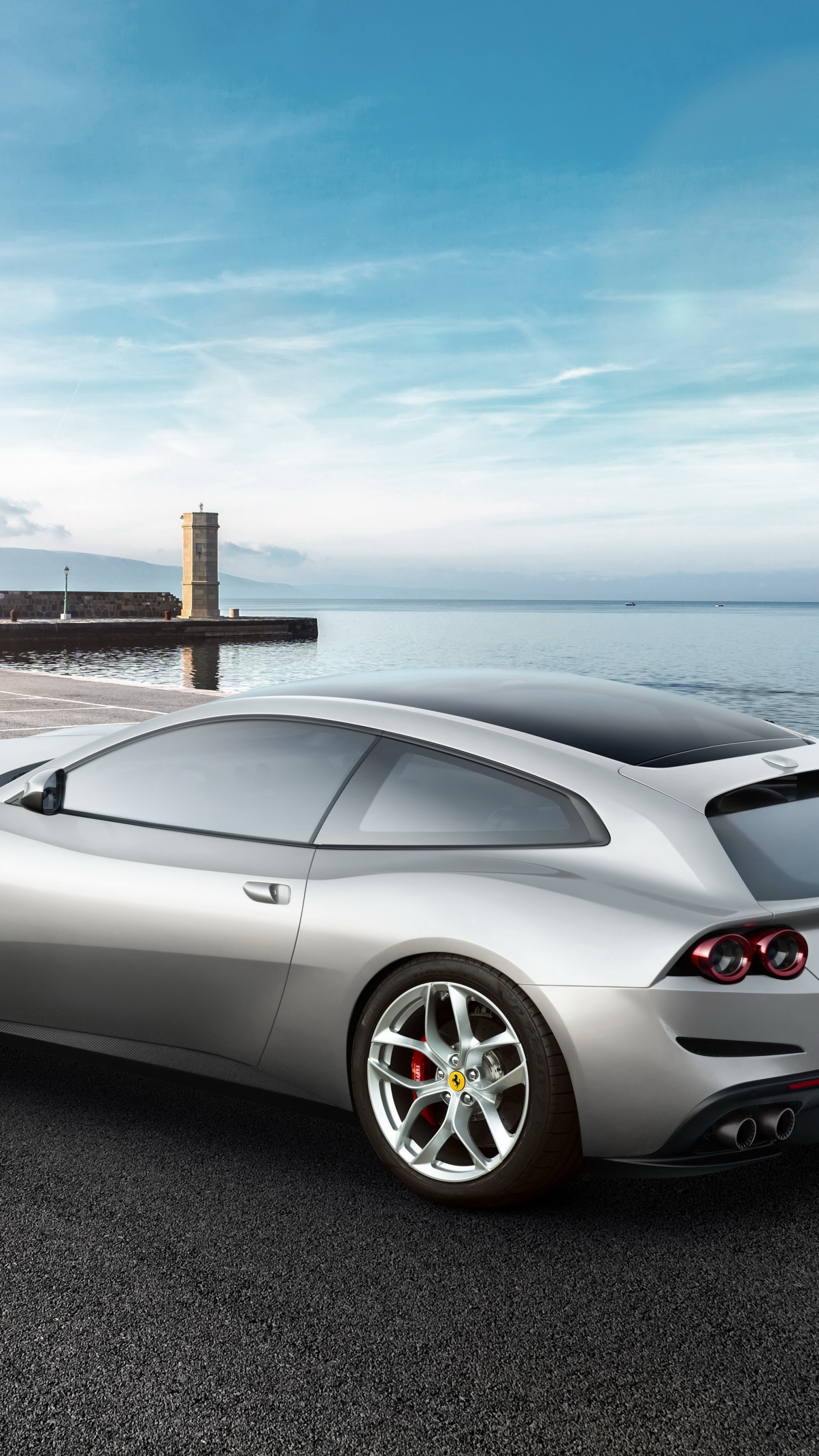 Ferrari Lusso Wallpapers