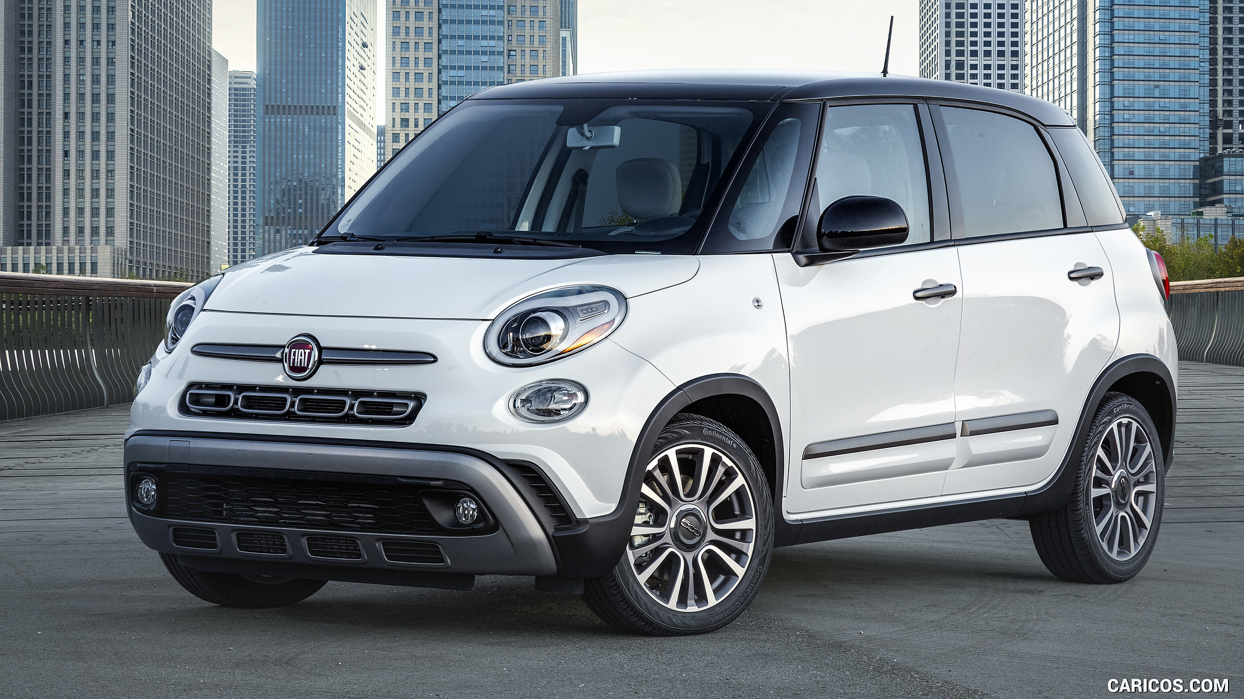 Fiat 500L Sport Wallpapers