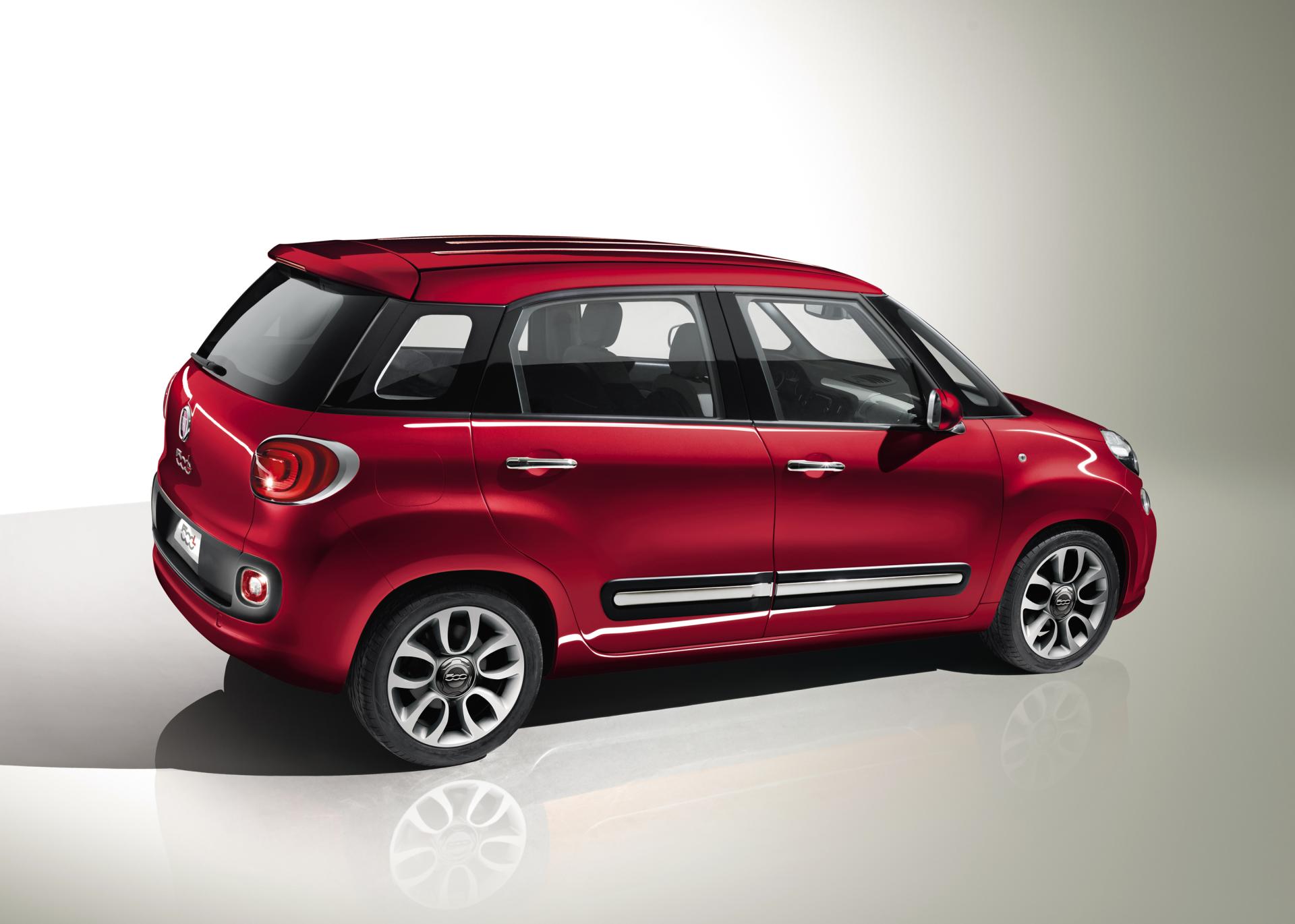 Fiat 500L Sport Wallpapers