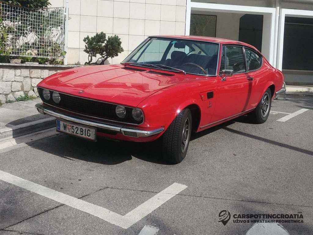 Fiat Dino 2400 Wallpapers