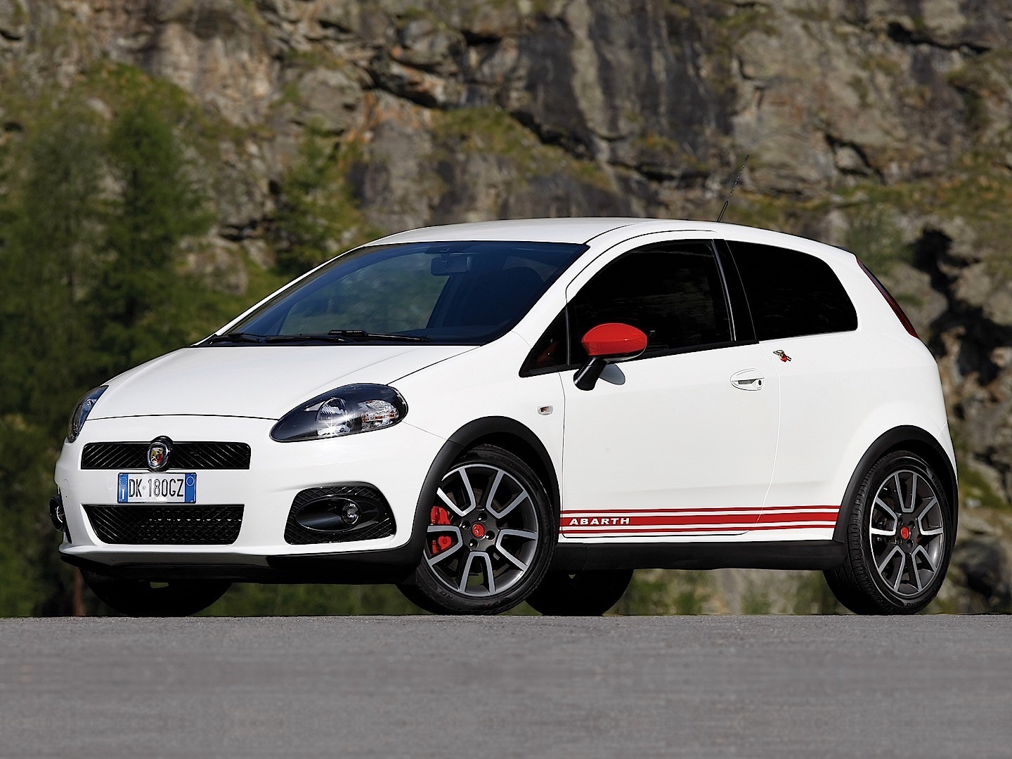 Fiat Grande Punto Abarth Wallpapers