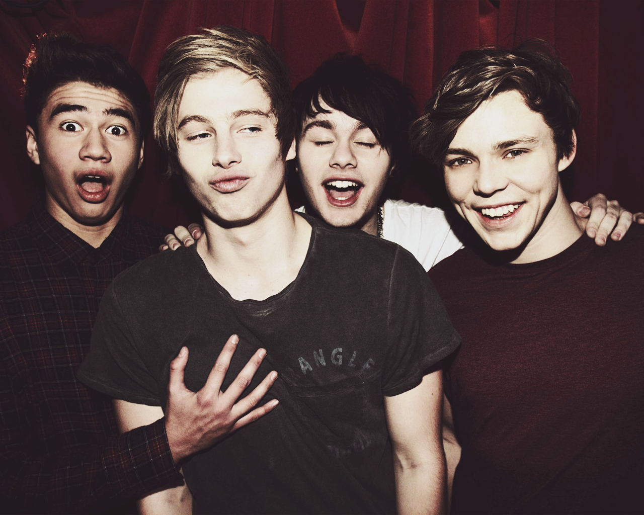 Five Seconds Of Summer Wallpapers