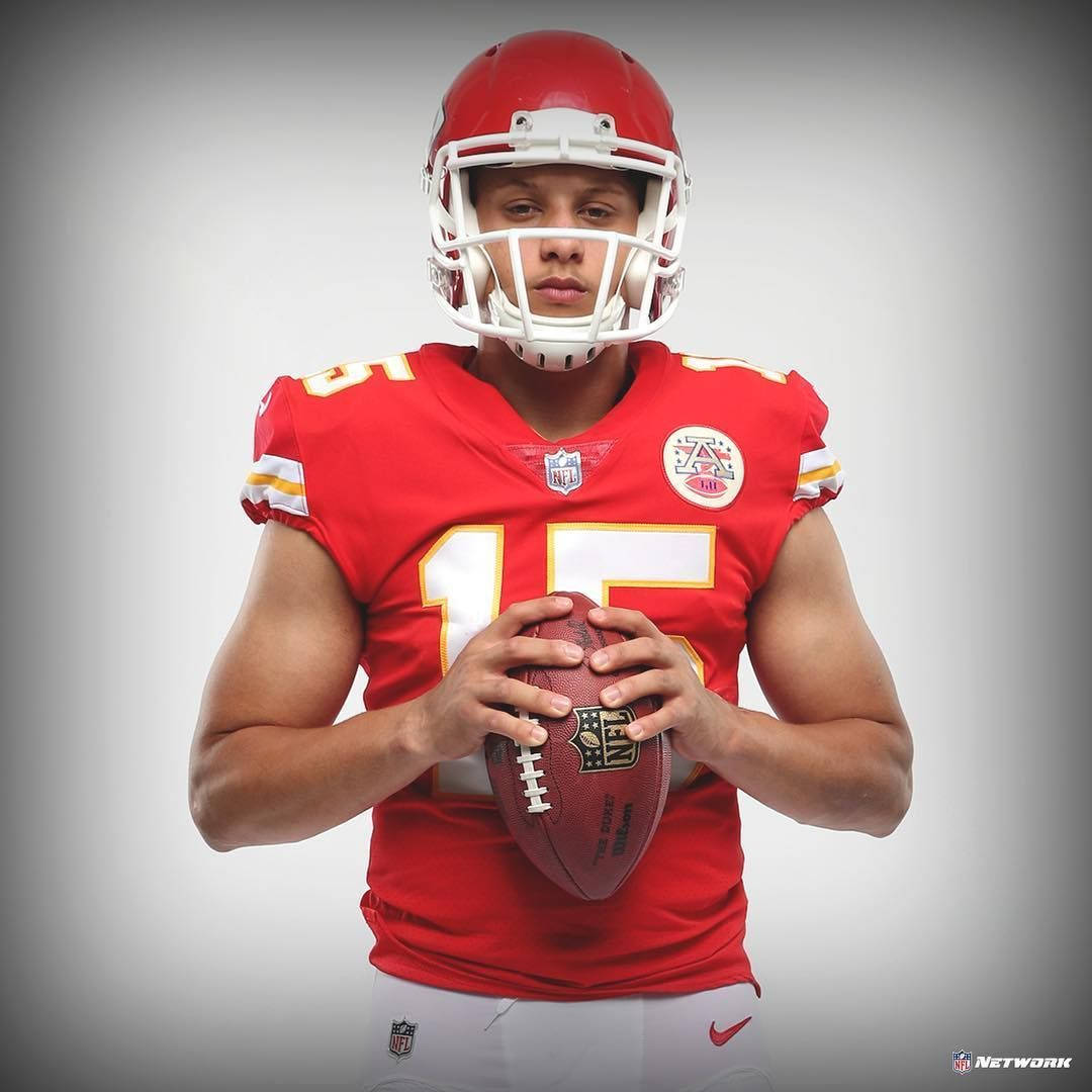 Flexing Patrick Mahomes Wallpapers