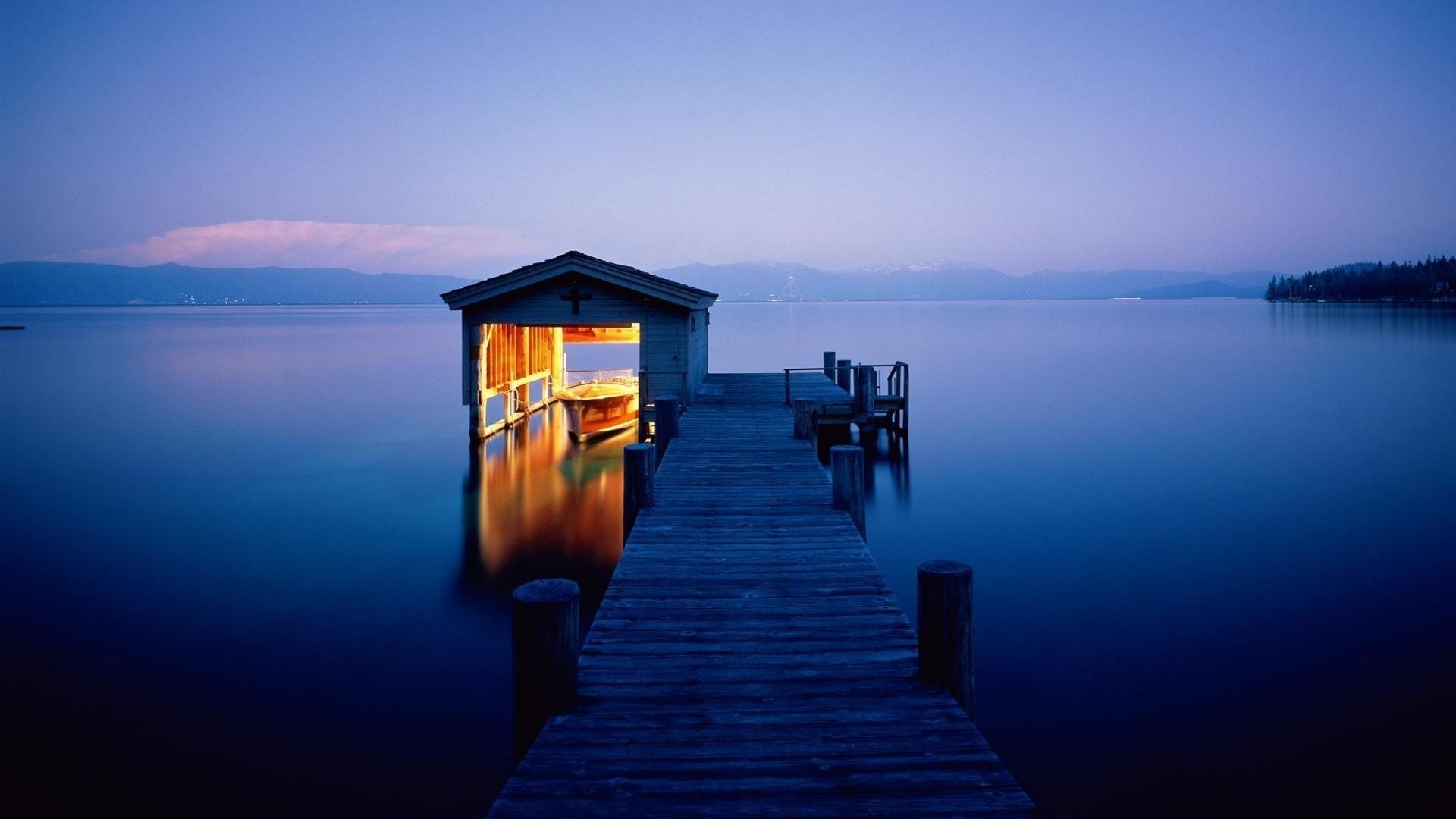 Floating House Wallpapers