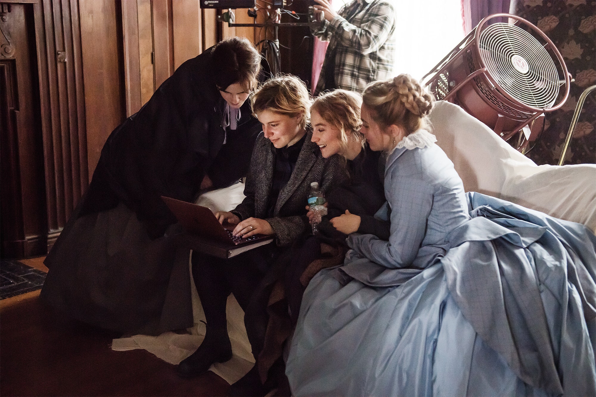 Florence Pugh In Little Women Wallpapers