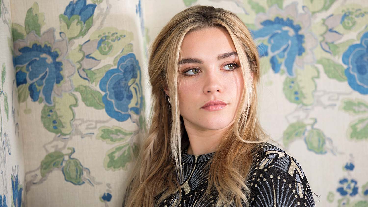 Florence Pugh Lady Macbeth Actress Portrait Wallpapers