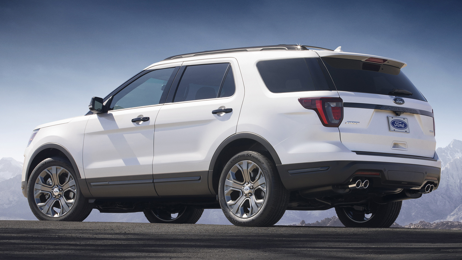 Ford Explorer Sport Wallpapers